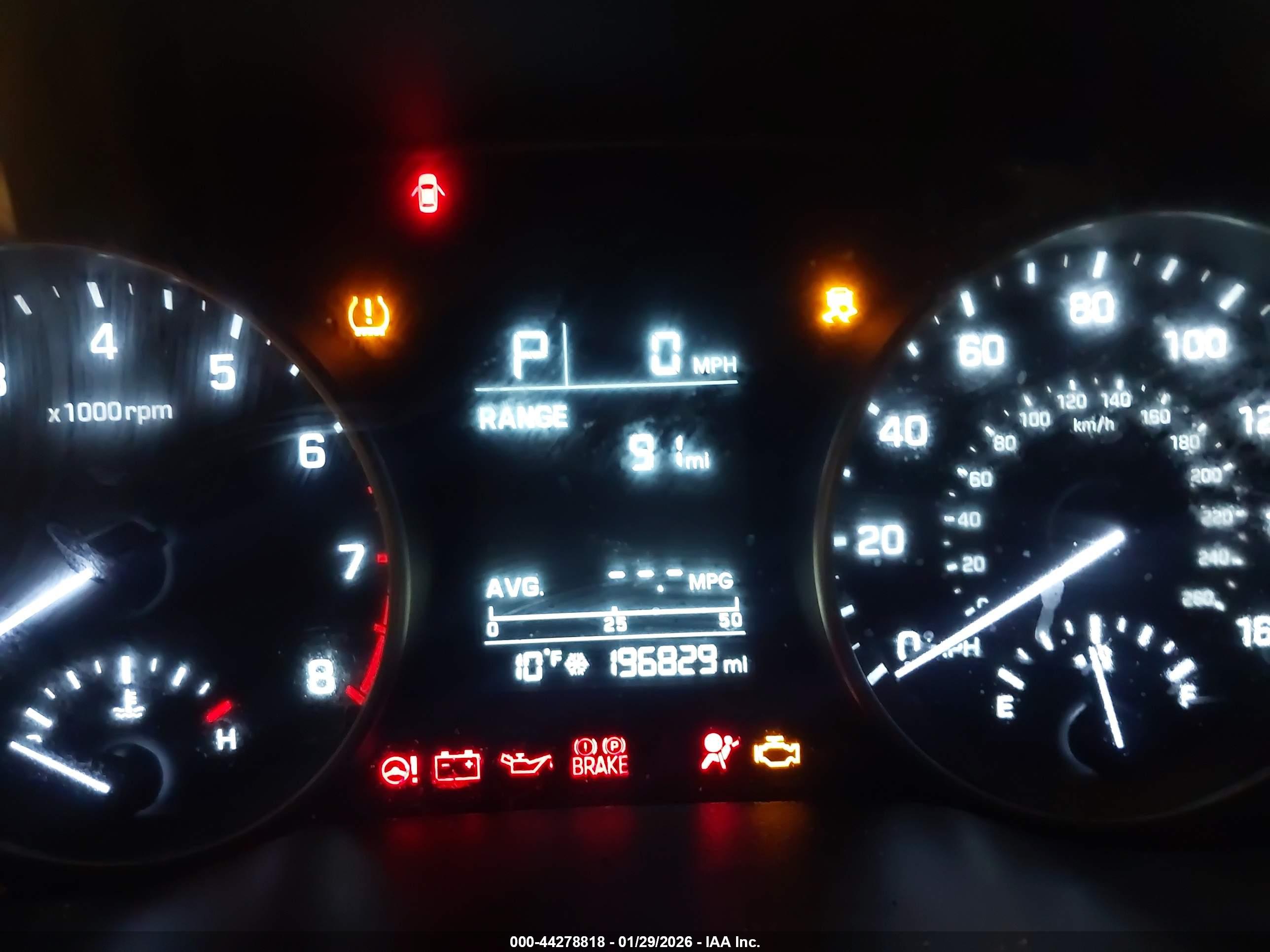HYUNDAI ELANTRA image 7