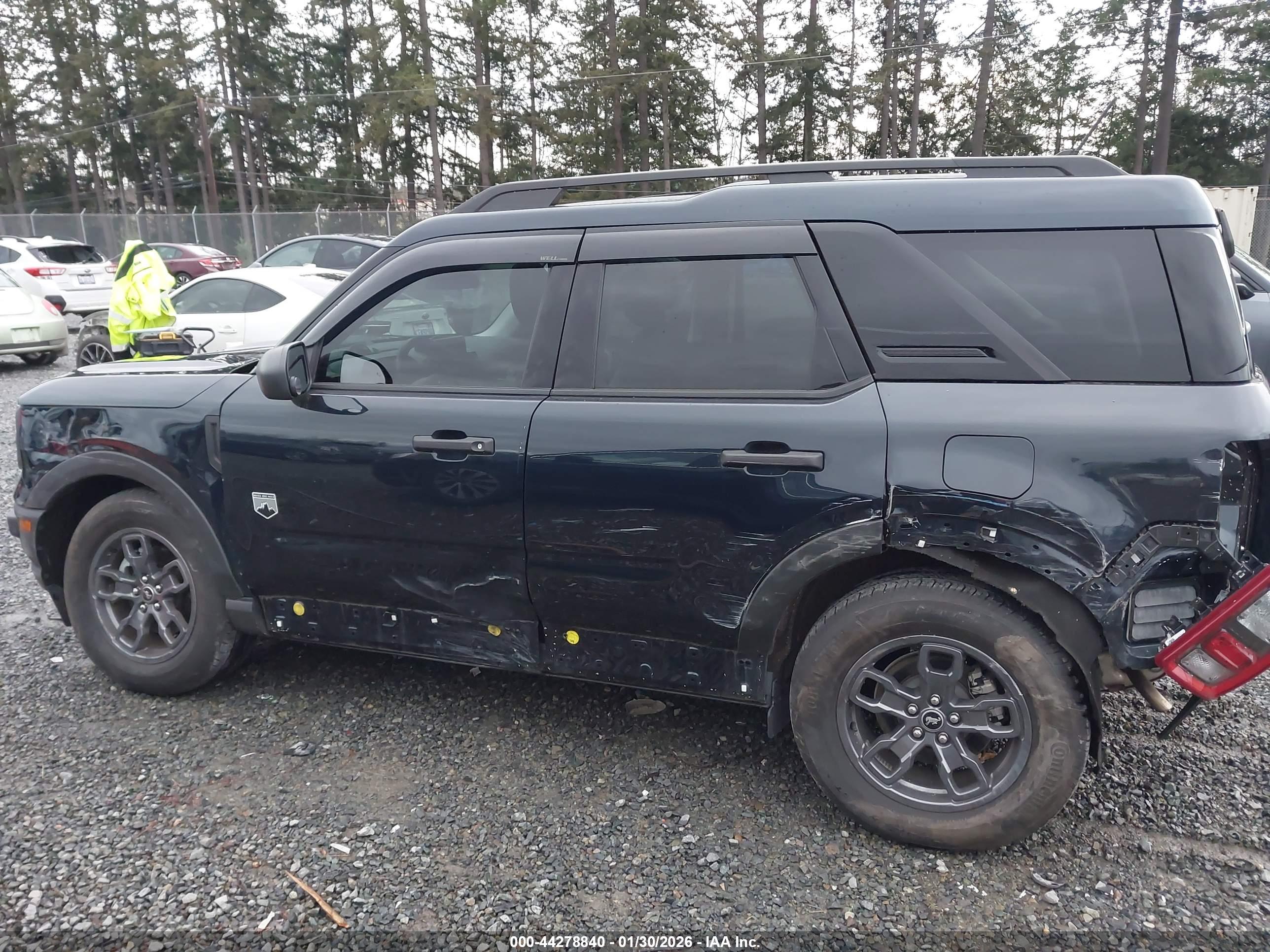 FORD BRONCO image 6