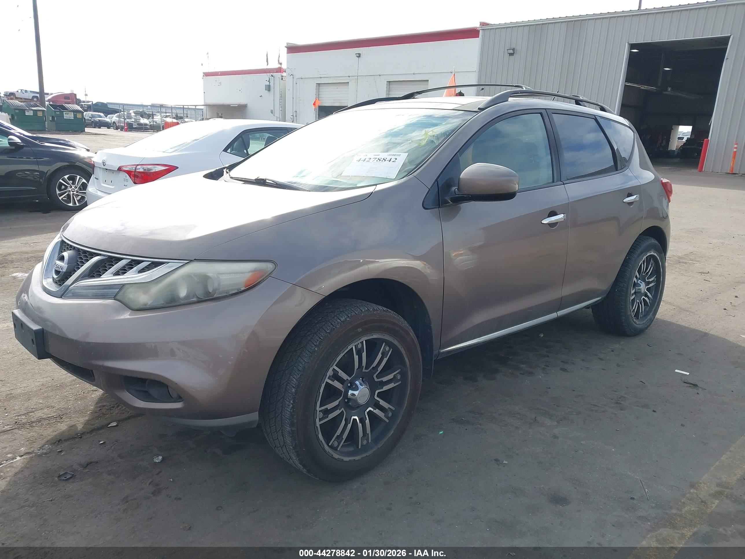 NISSAN MURANO image 2