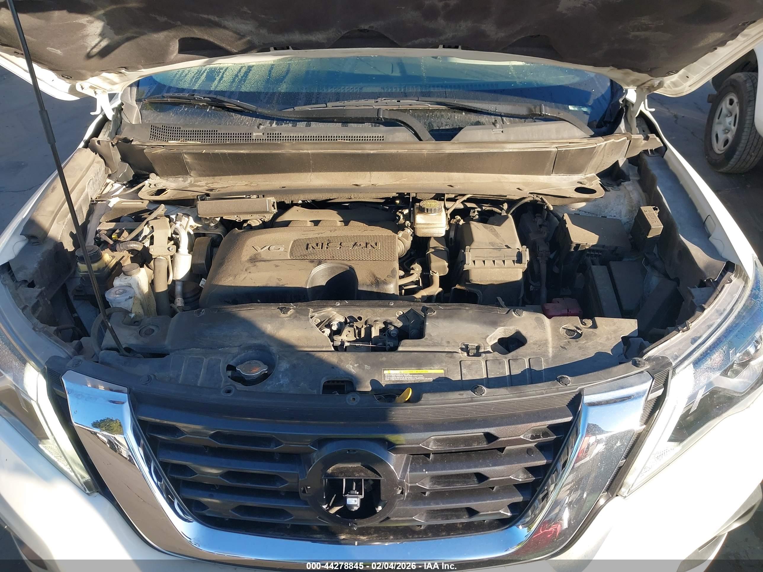 NISSAN PATHFINDER image 10