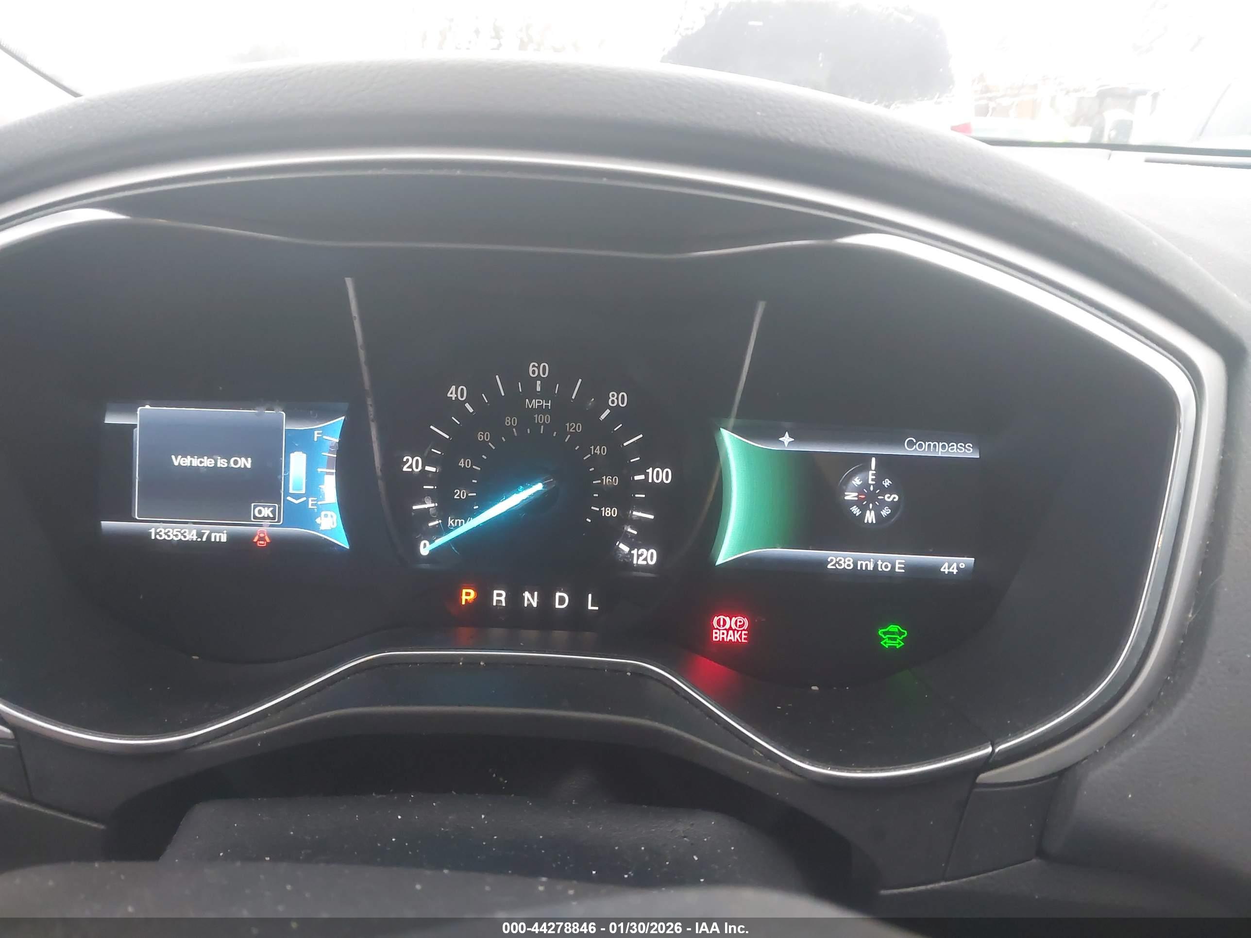 FORD FUSION image 7