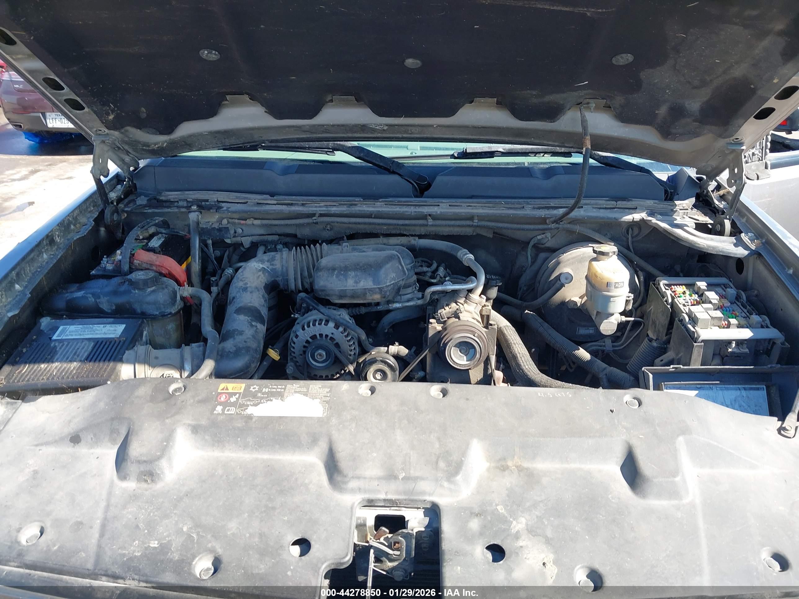 CHEVROLET SILVERADO image 10