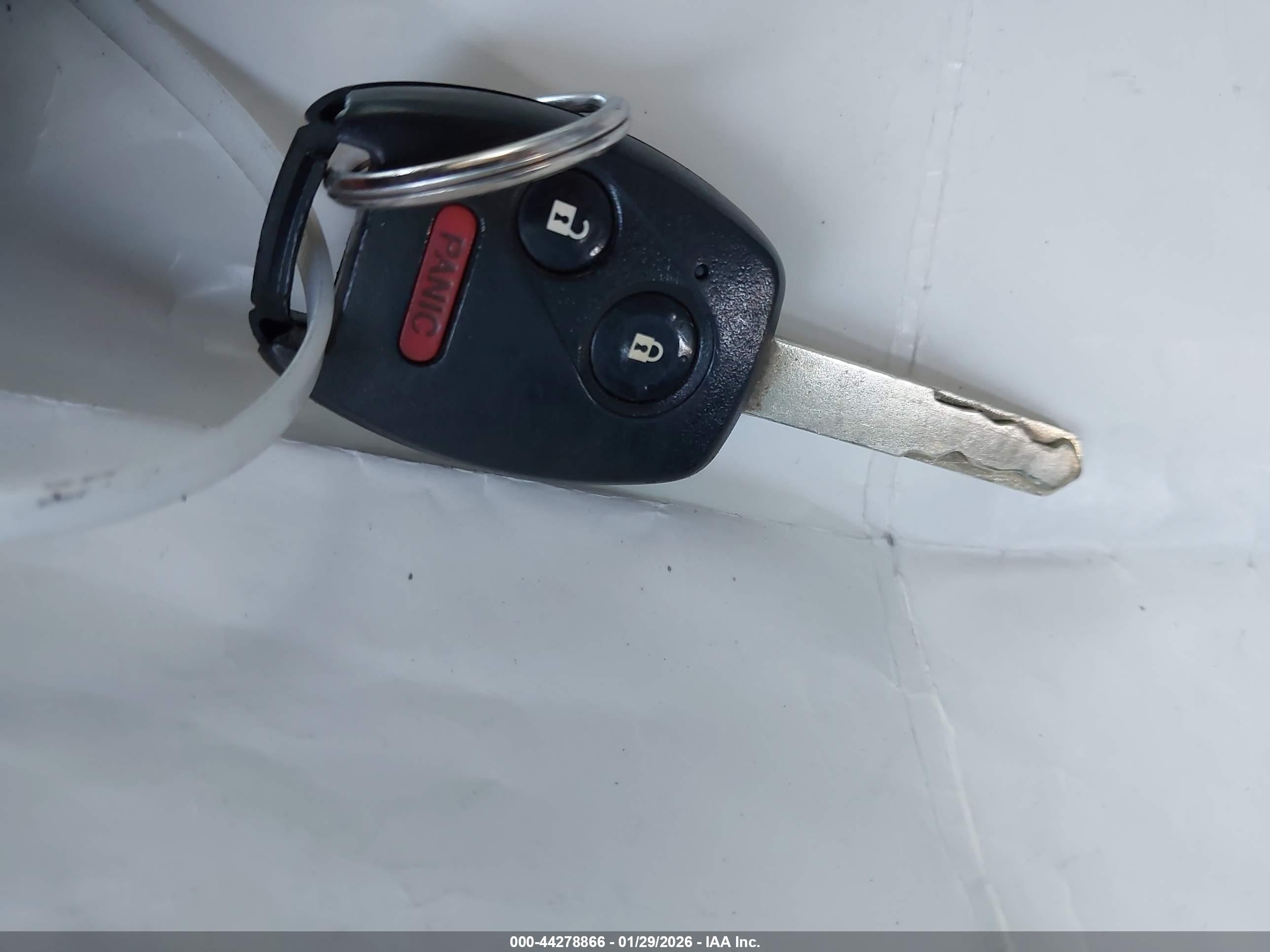 HONDA CR-V image 11