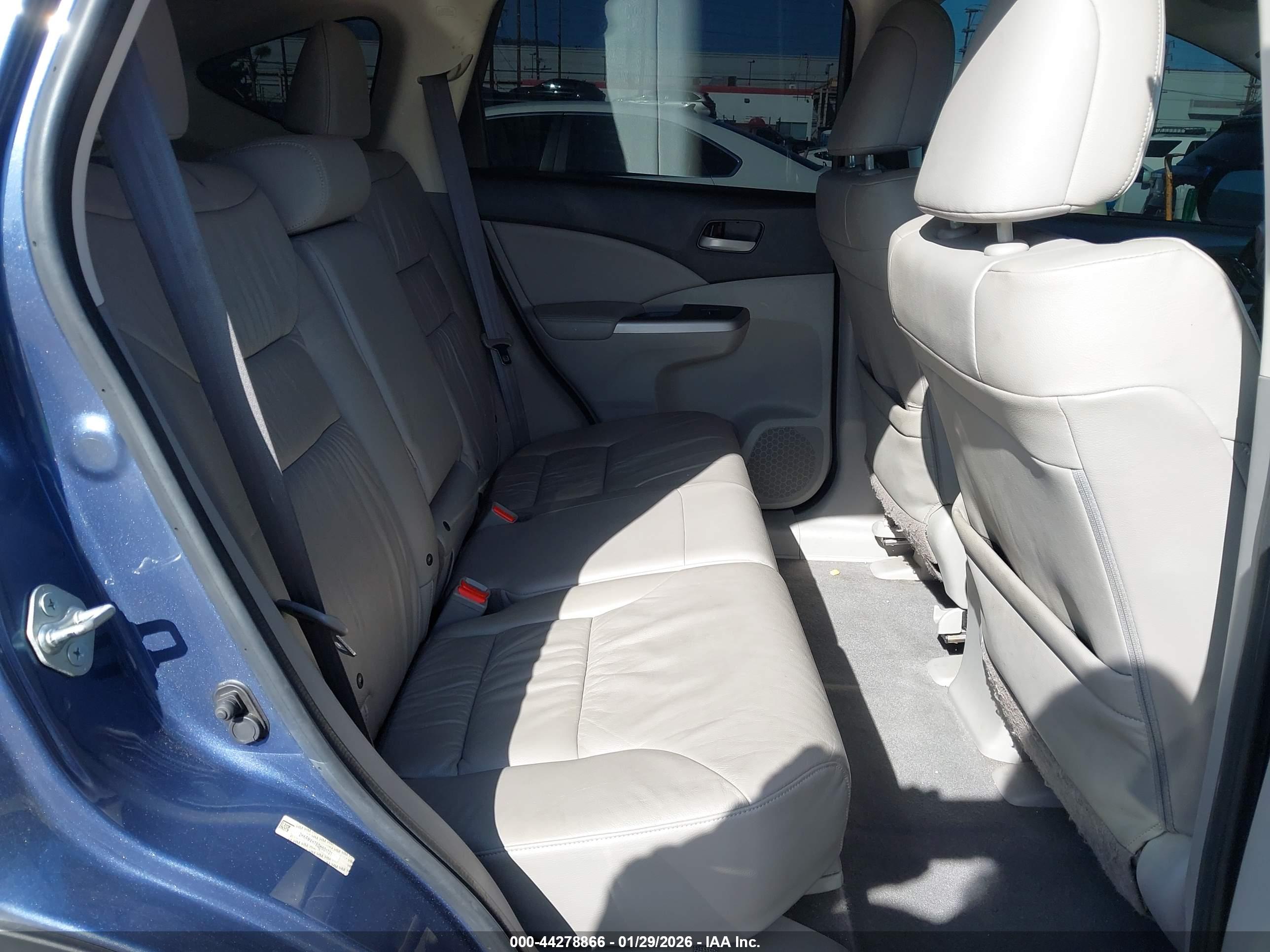 HONDA CR-V image 8