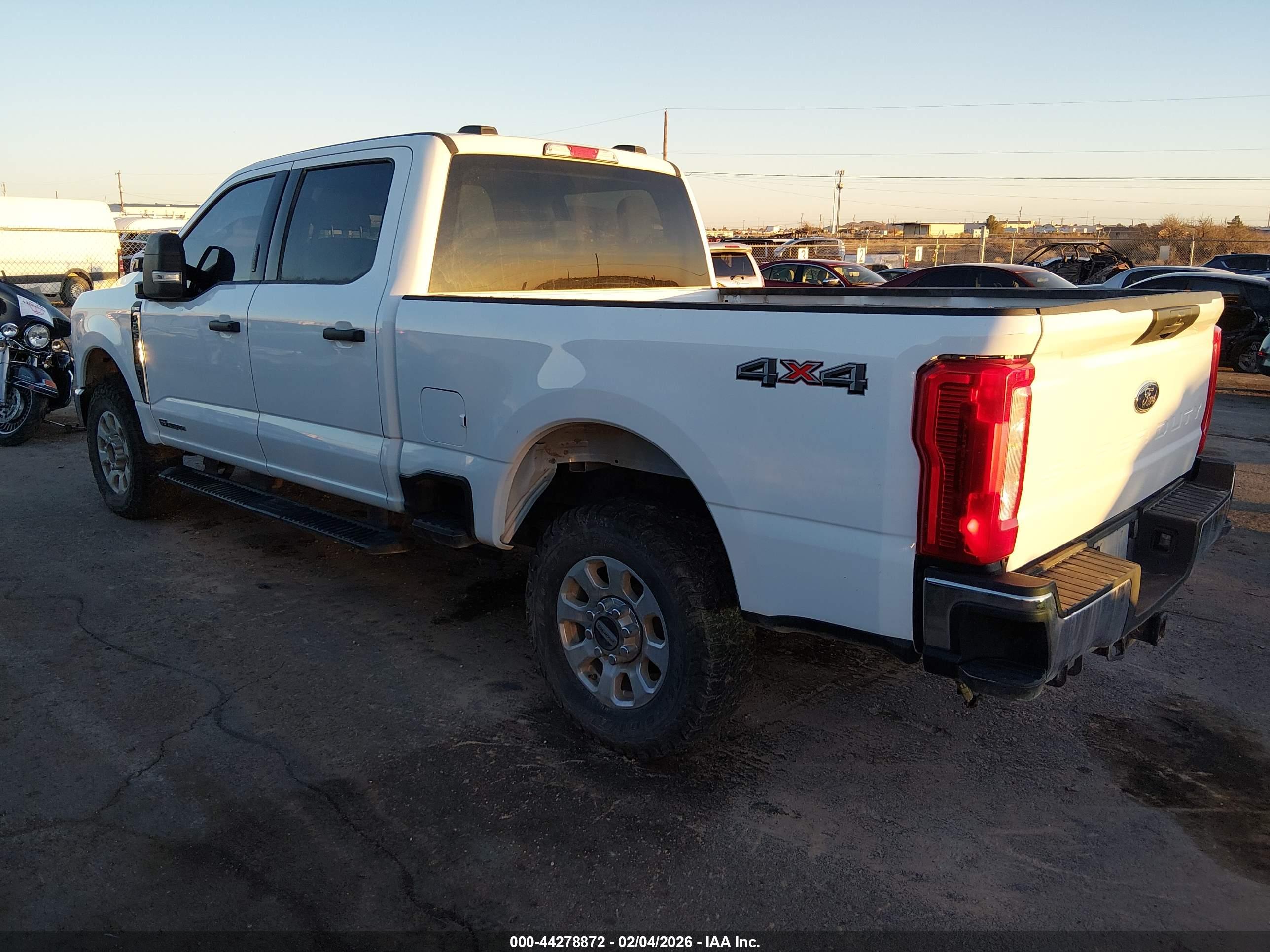 FORD F-250 image 3
