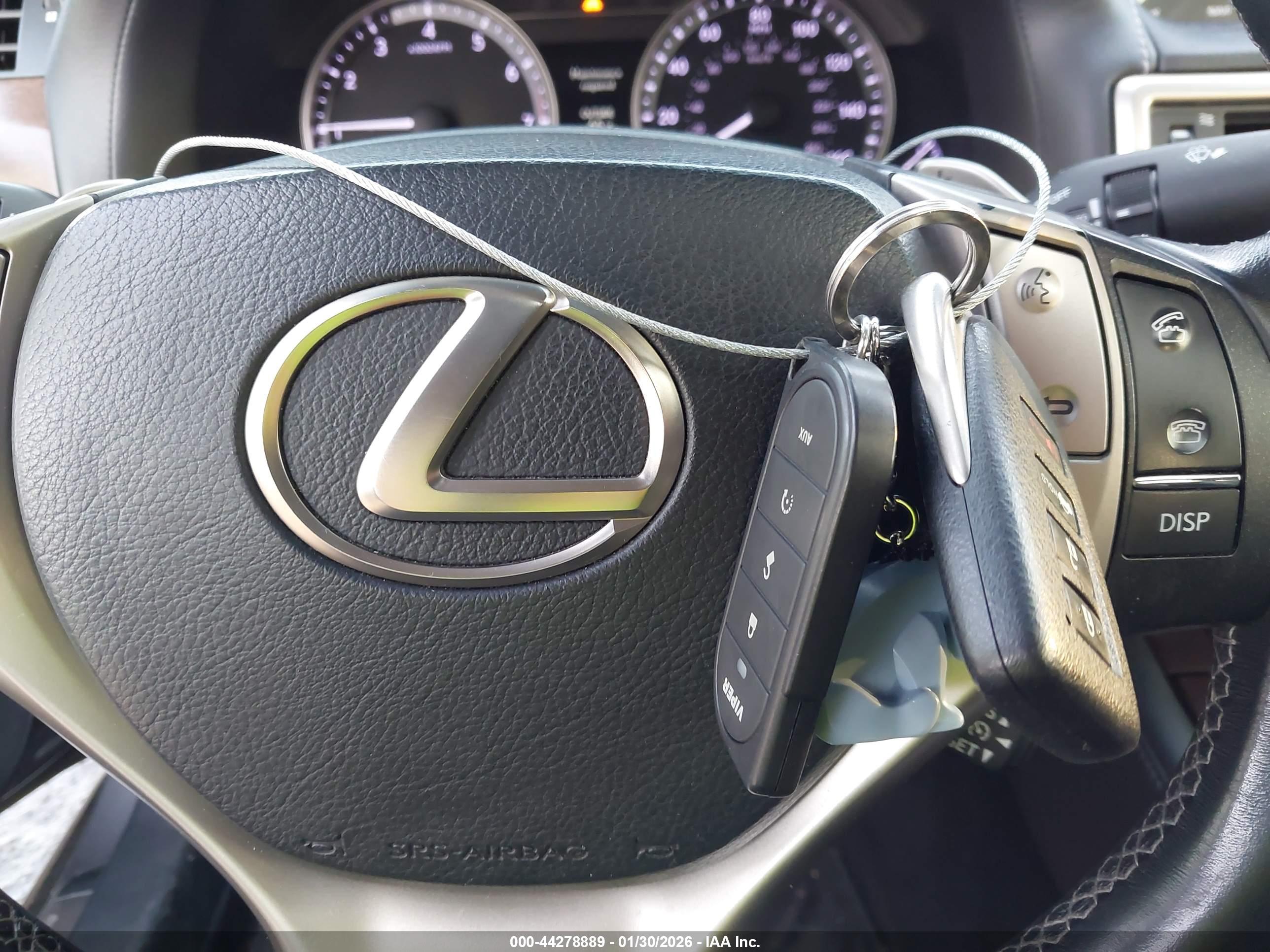 LEXUS GS image 11