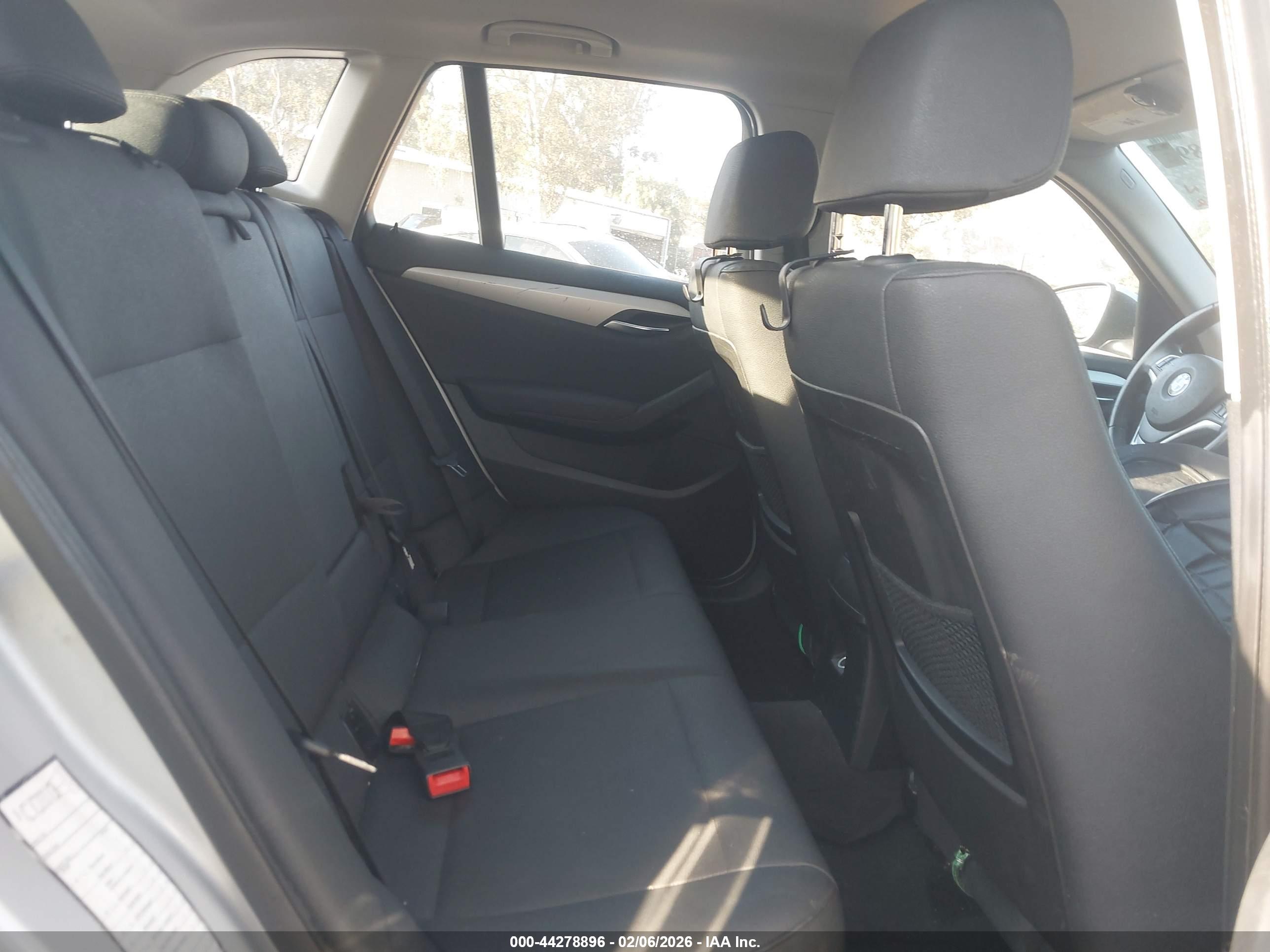 BMW X1 image 8