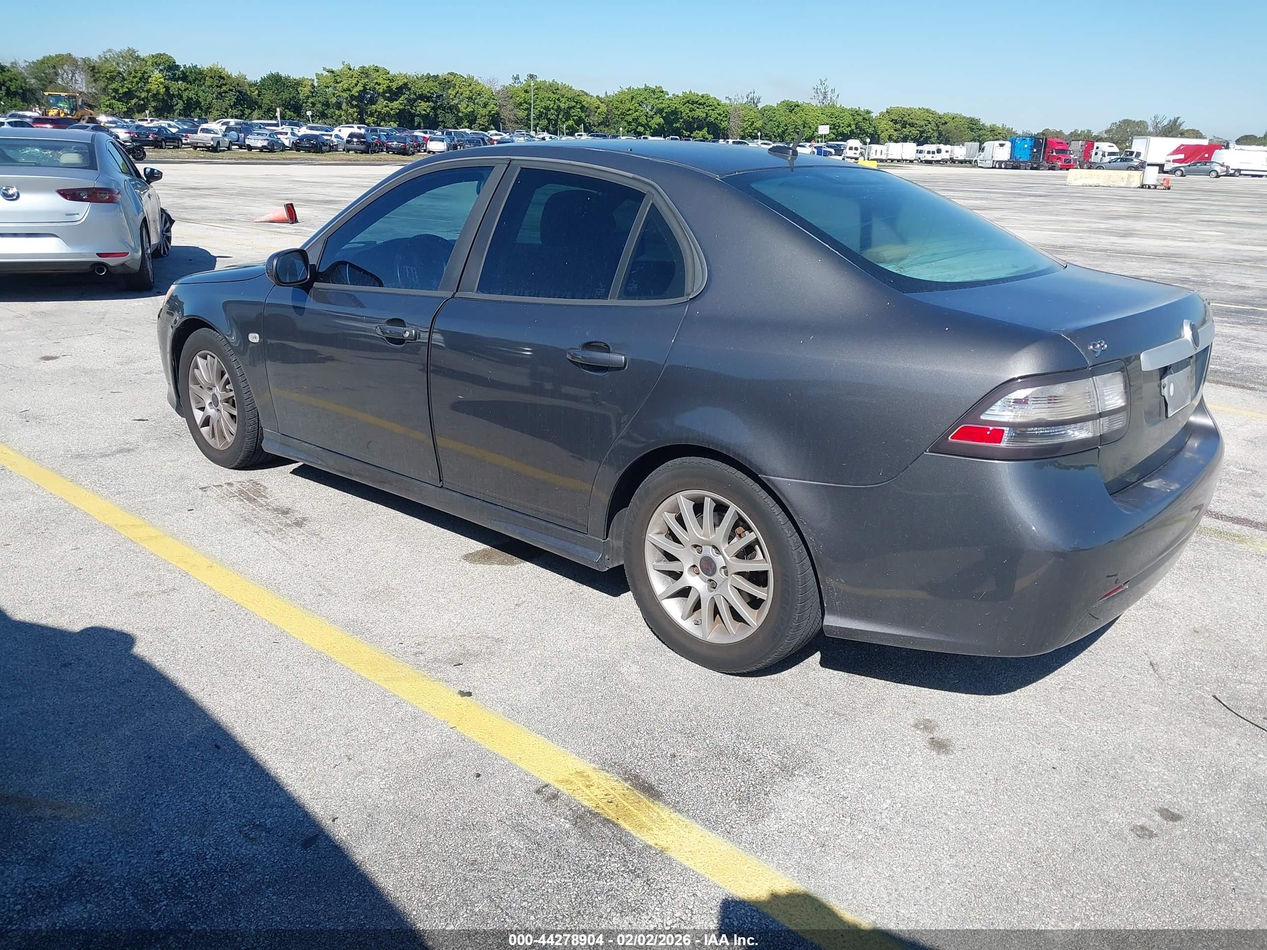 SAAB 9-3 image 3