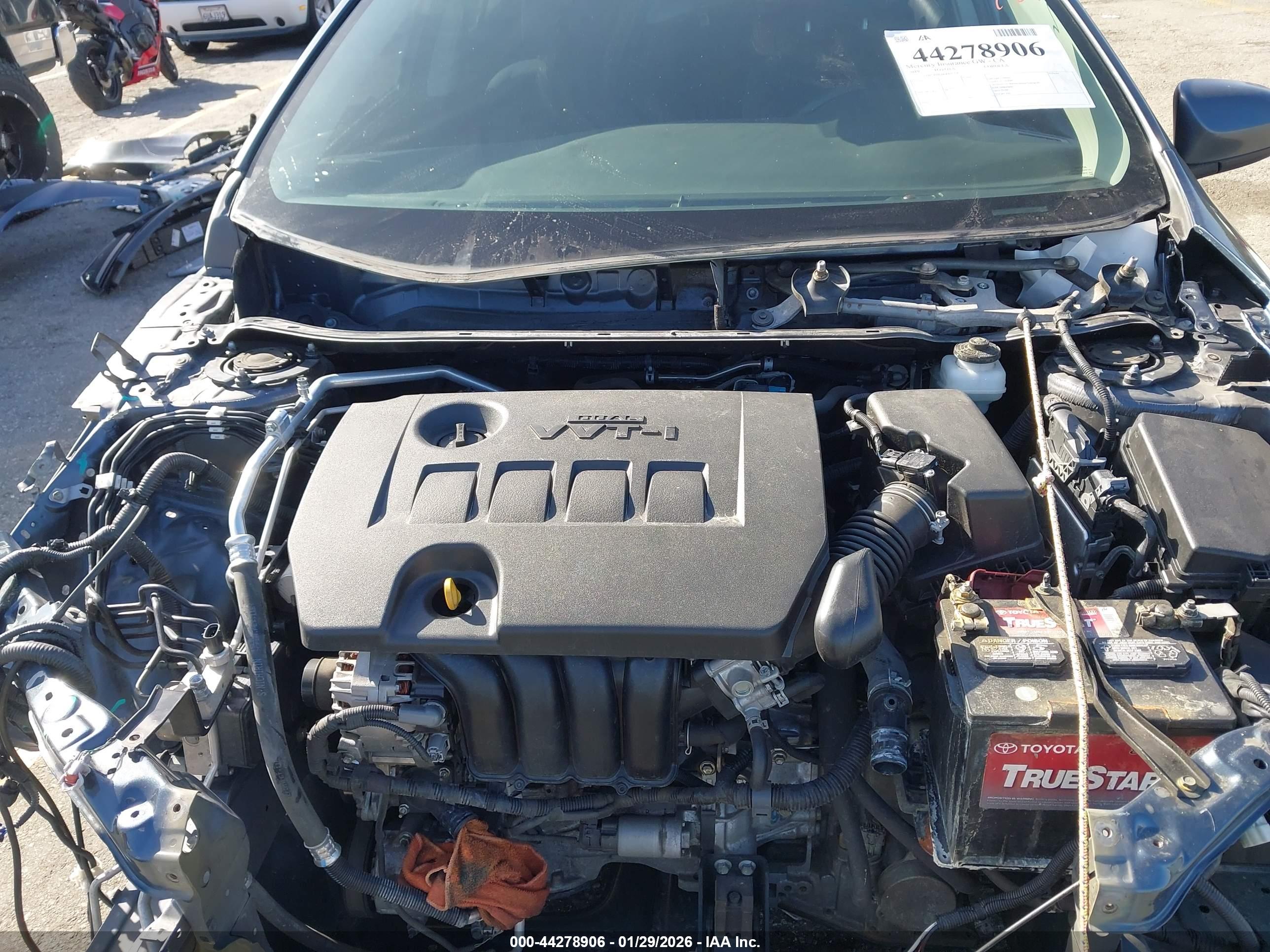 TOYOTA COROLLA image 10