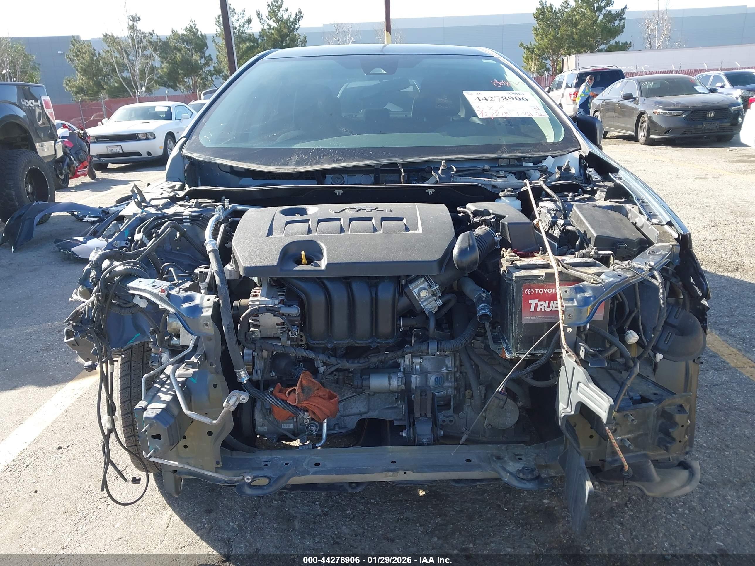 TOYOTA COROLLA image 6