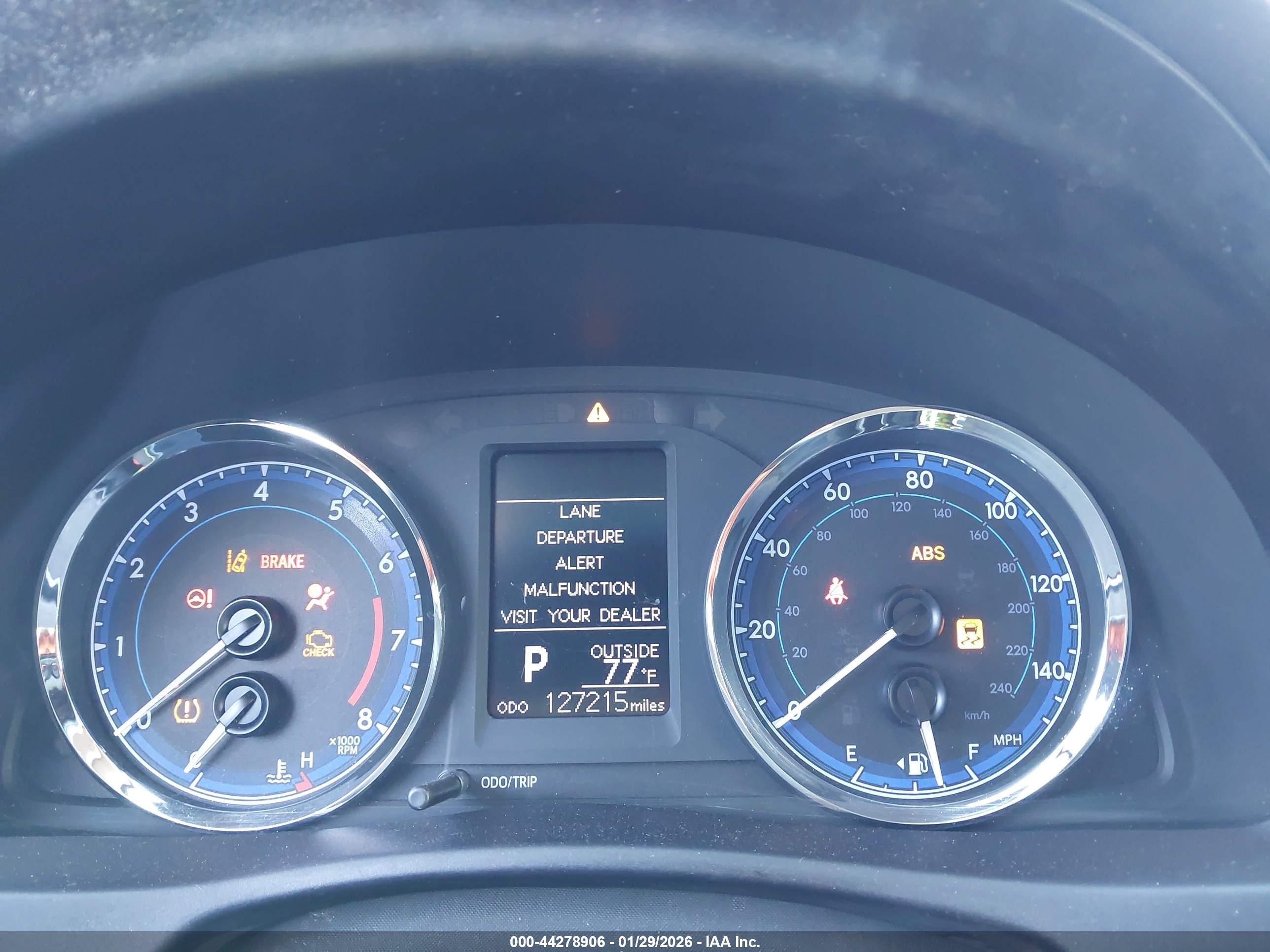 TOYOTA COROLLA image 7