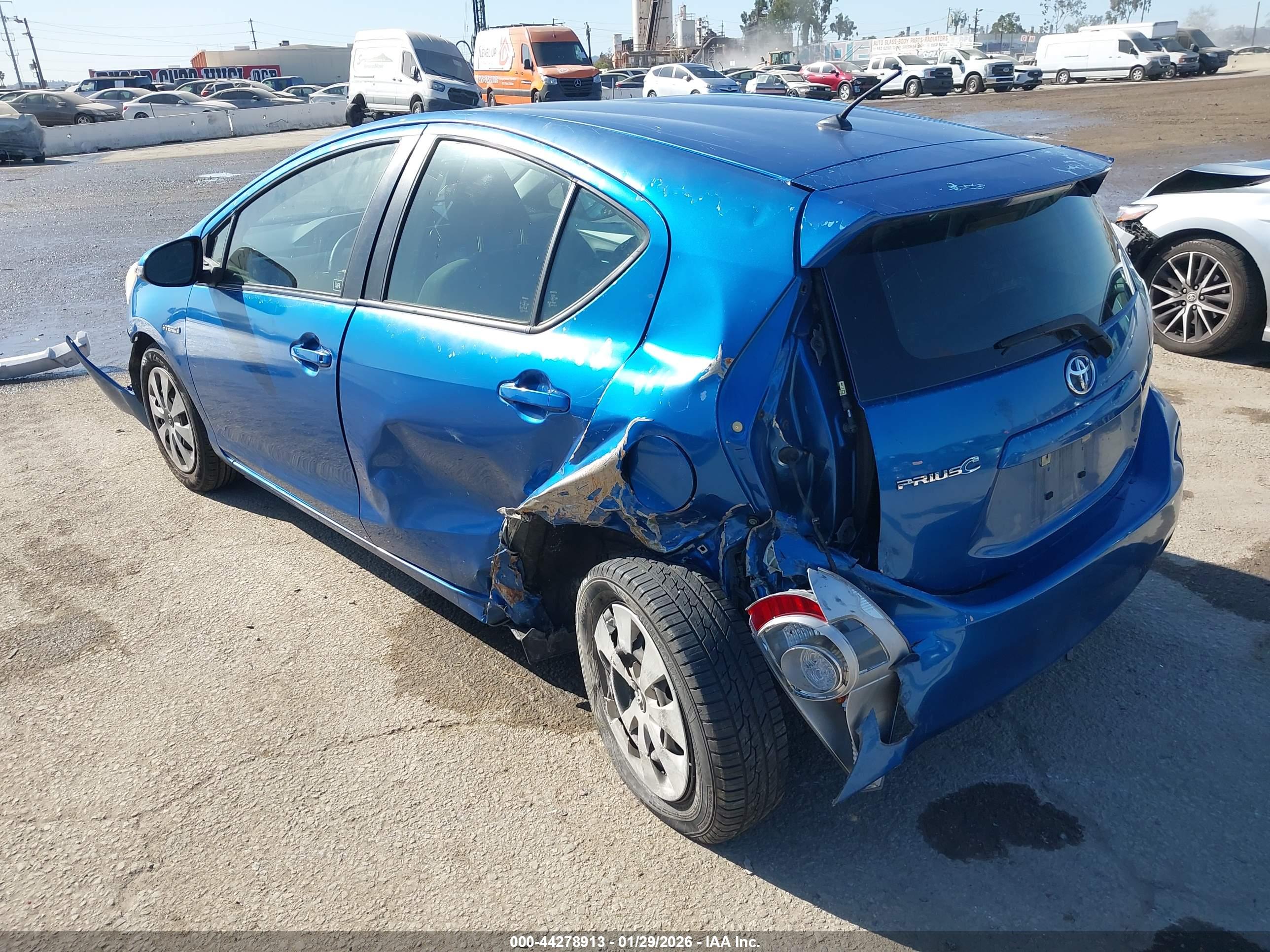TOYOTA PRIUS image 3