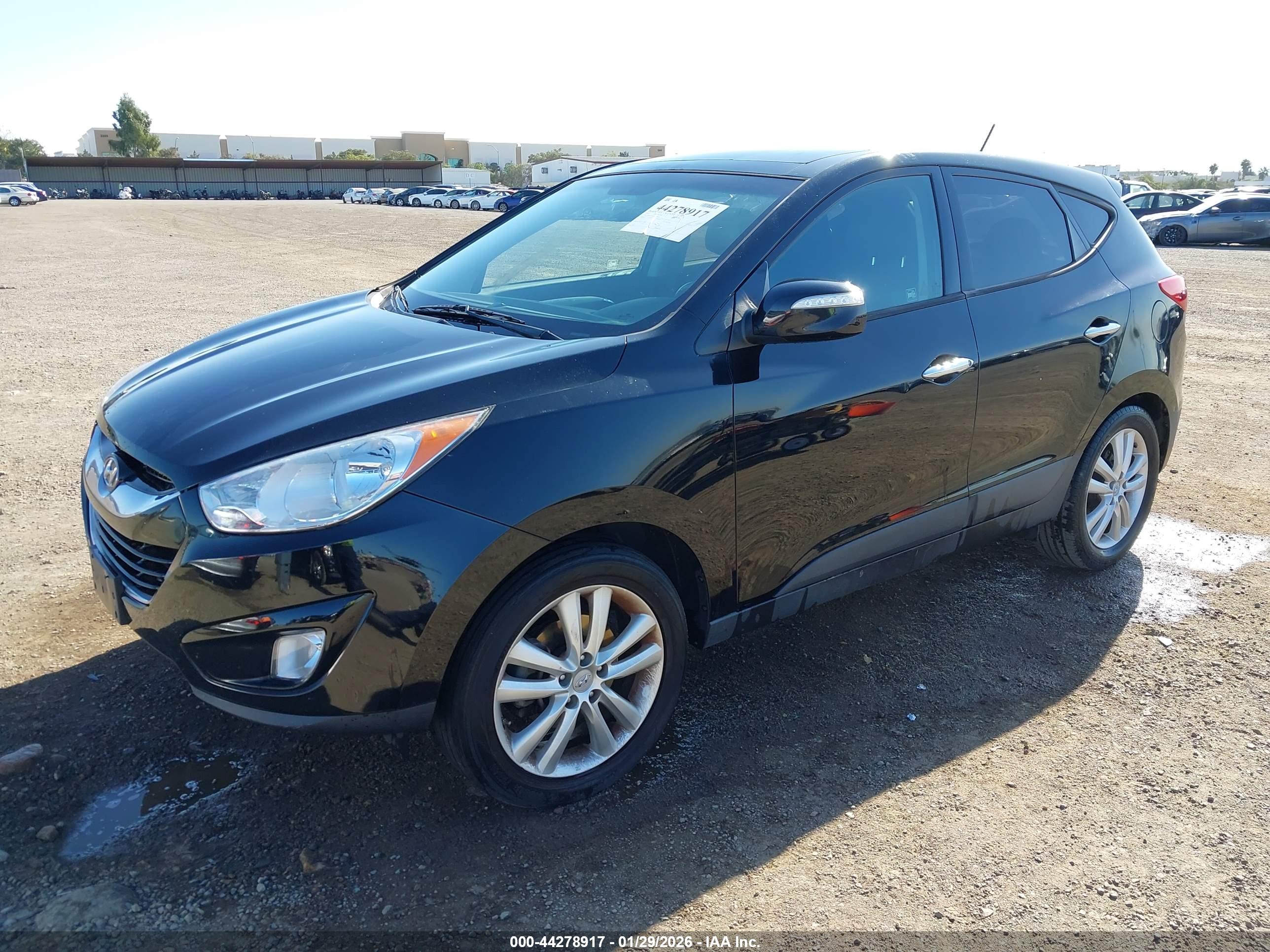 HYUNDAI TUCSON image 2
