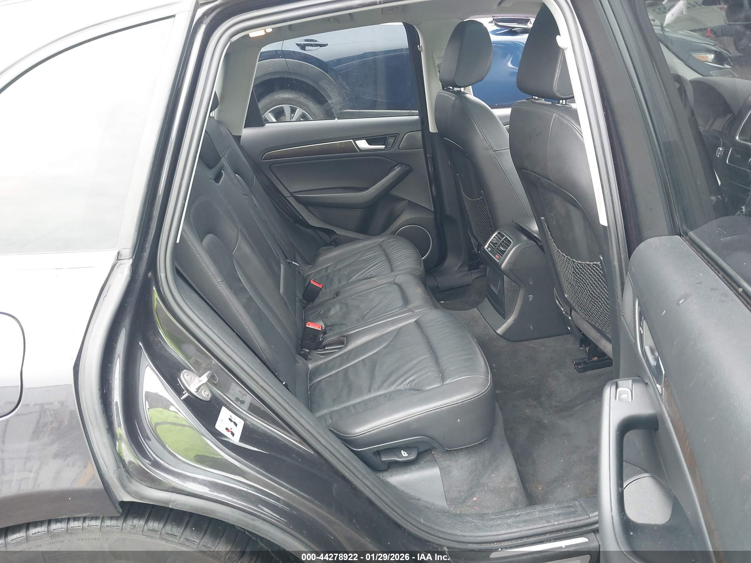 AUDI Q5 image 8