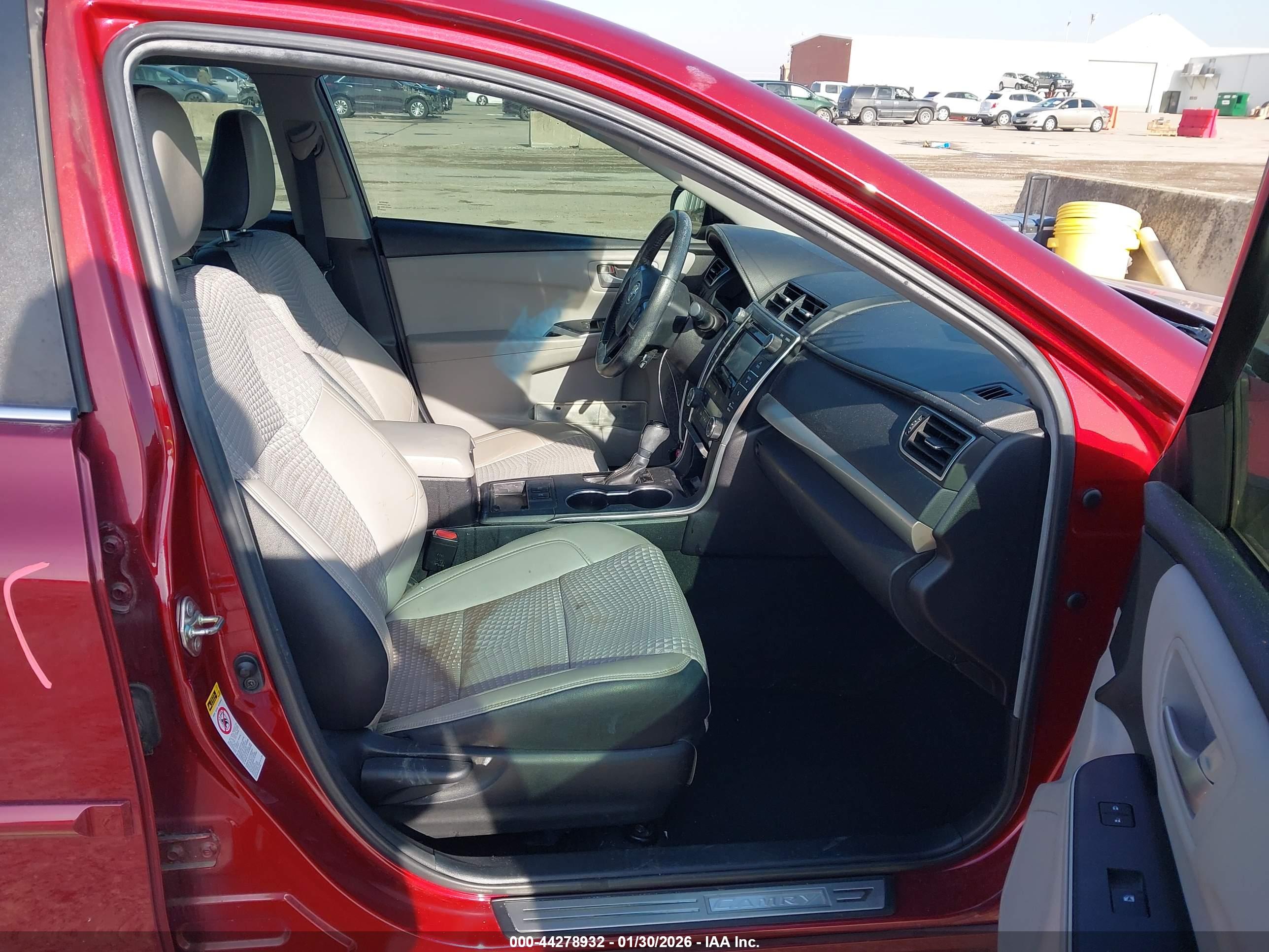 TOYOTA CAMRY image 5