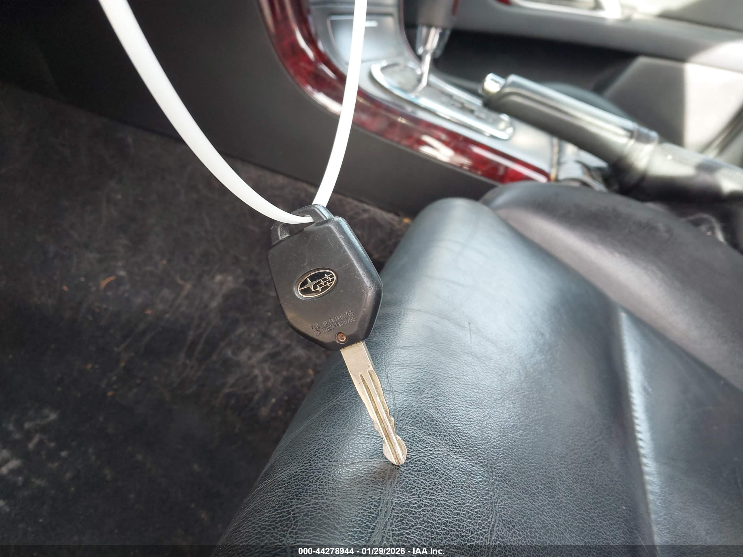 SUBARU OUTBACK image 11