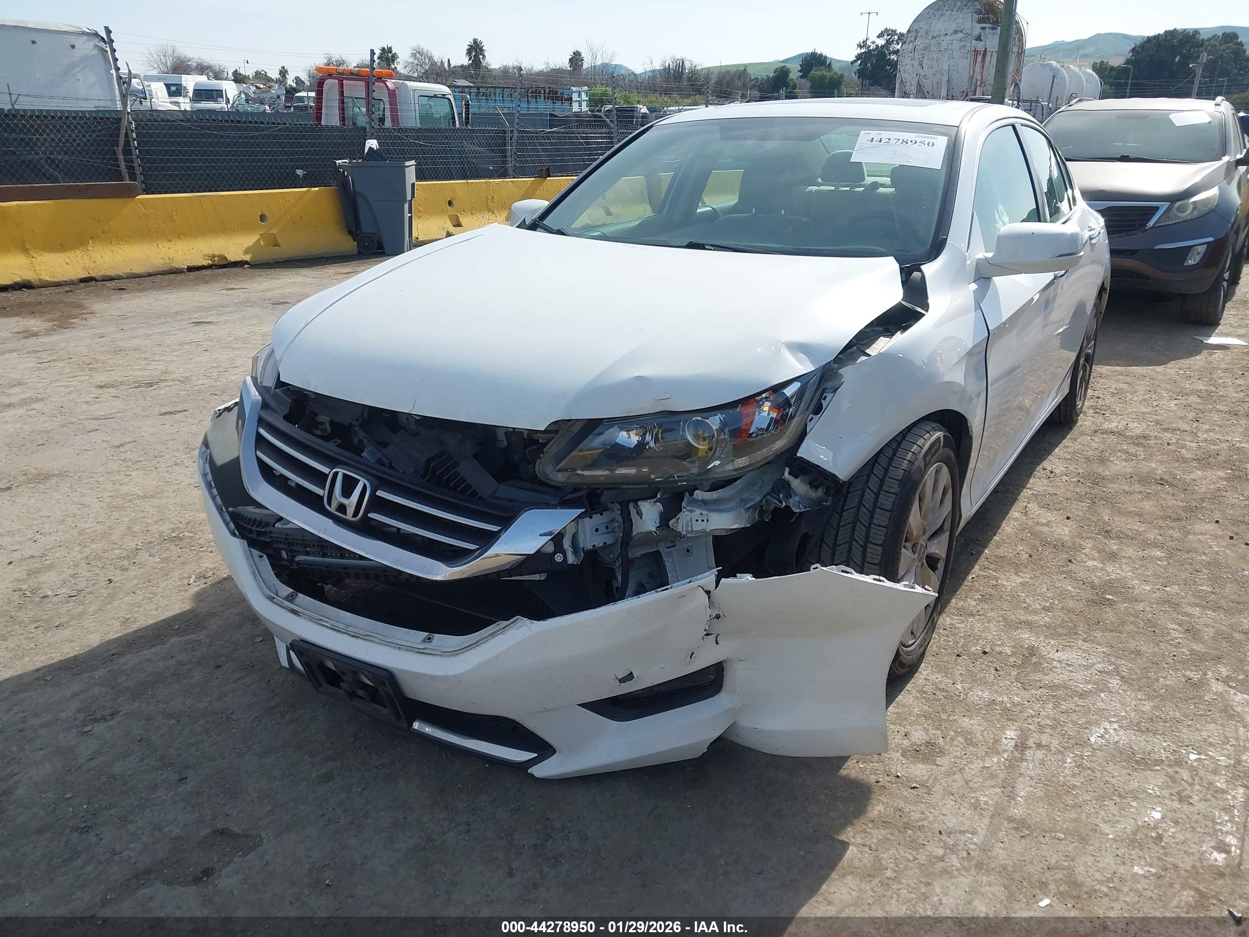 HONDA ACCORD image 6
