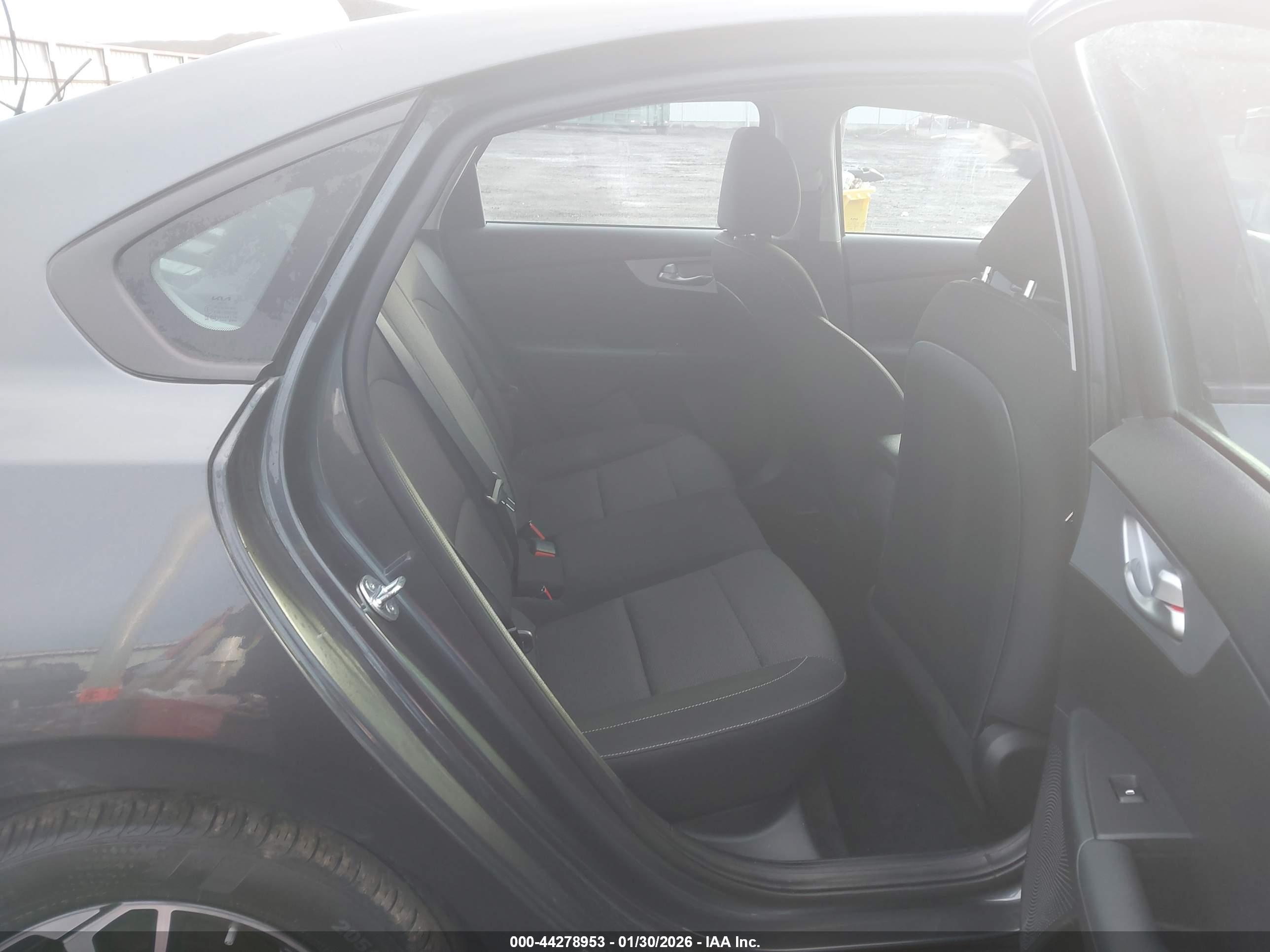 KIA FORTE image 8