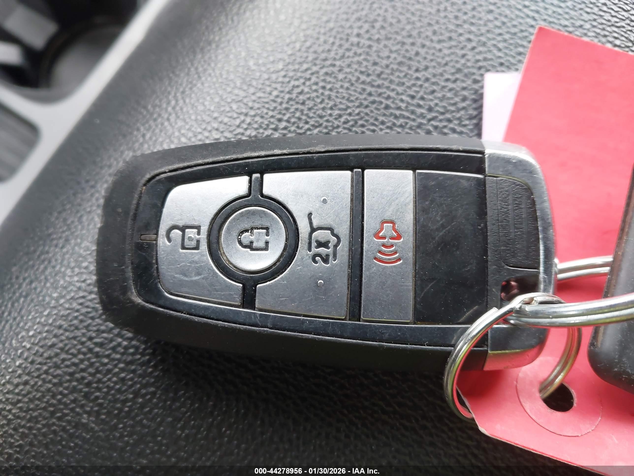 FORD EXPEDITION image 11