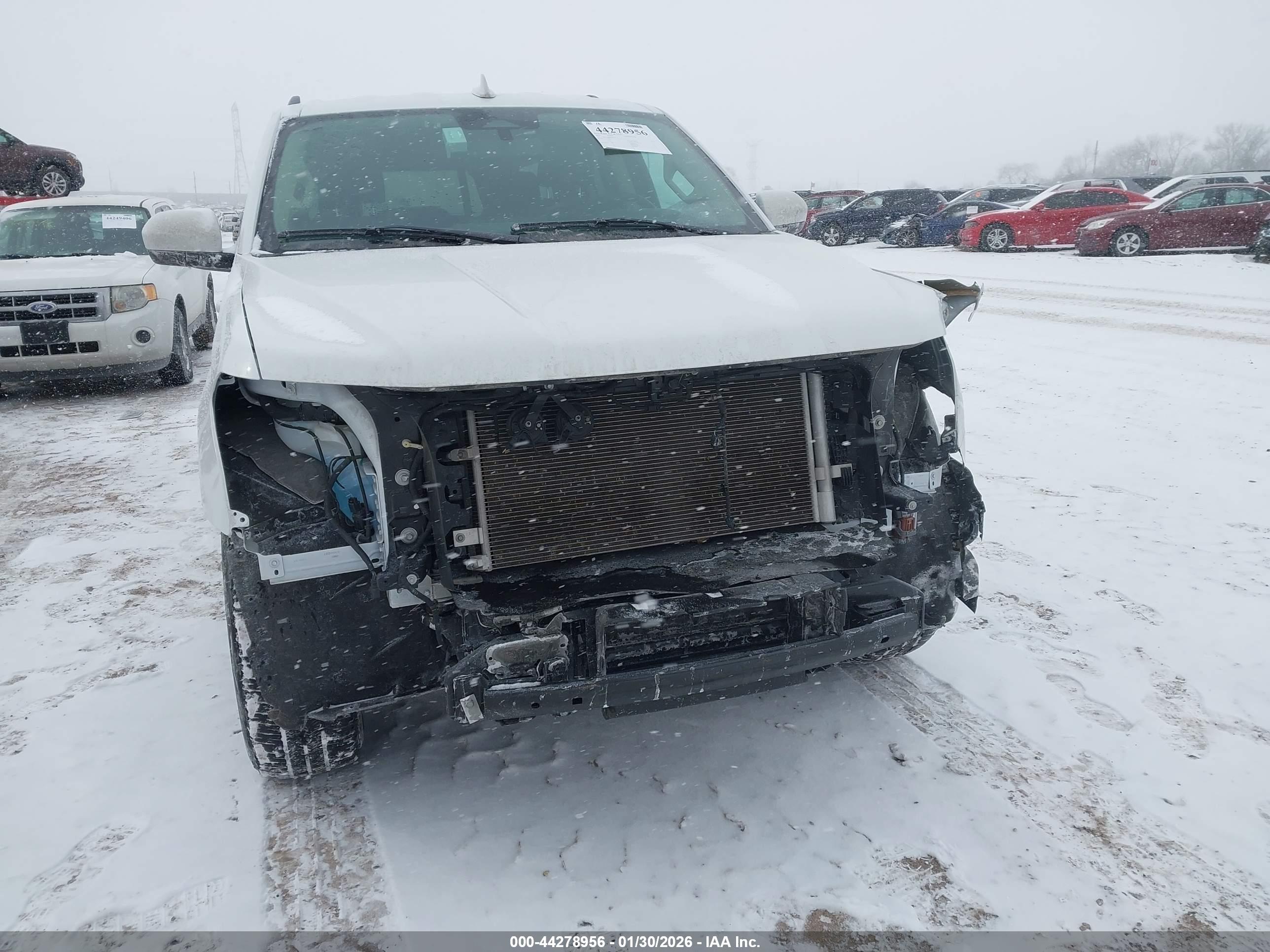 FORD EXPEDITION image 6
