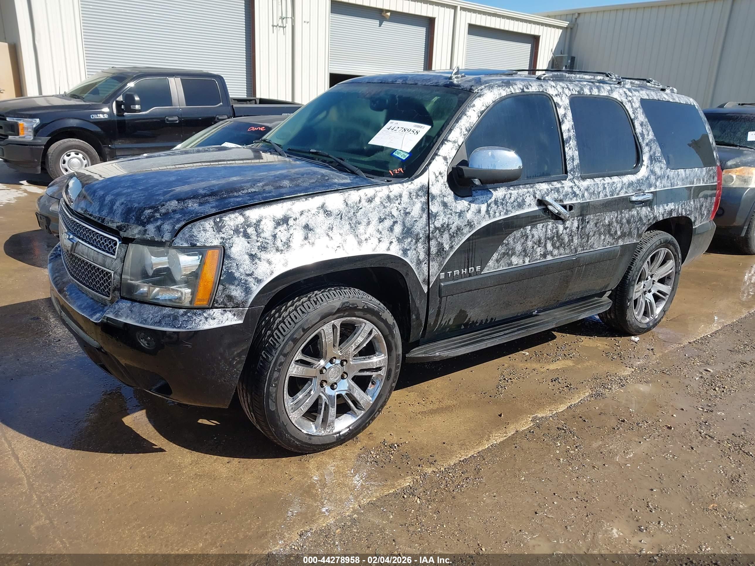 CHEVROLET TAHOE image 2