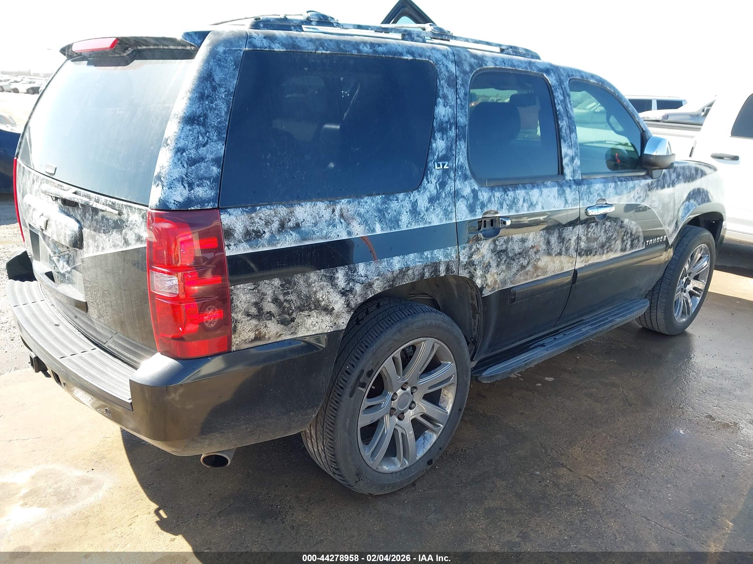 CHEVROLET TAHOE image 4