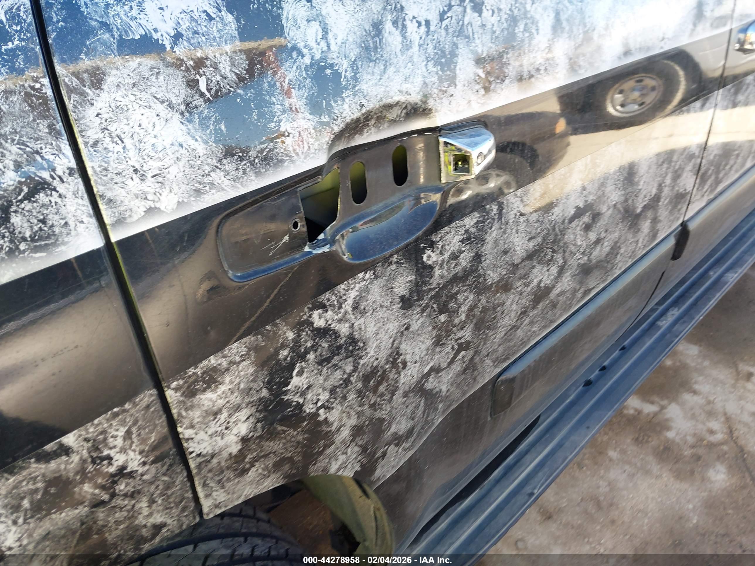 CHEVROLET TAHOE image 6