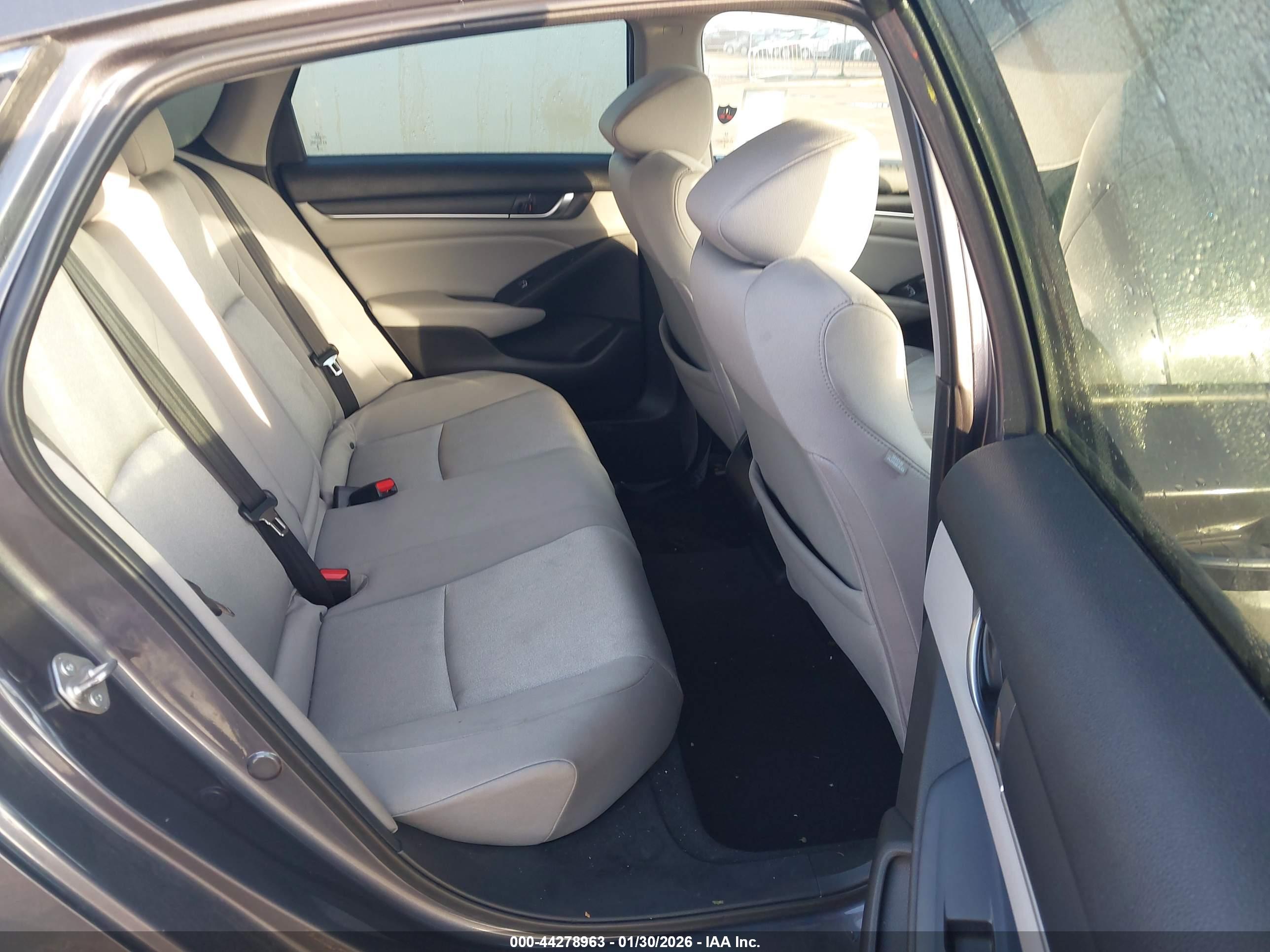 HONDA ACCORD image 8