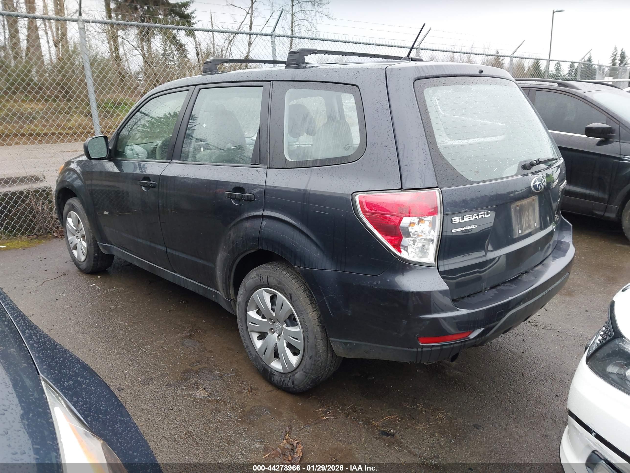 SUBARU FORESTER image 3