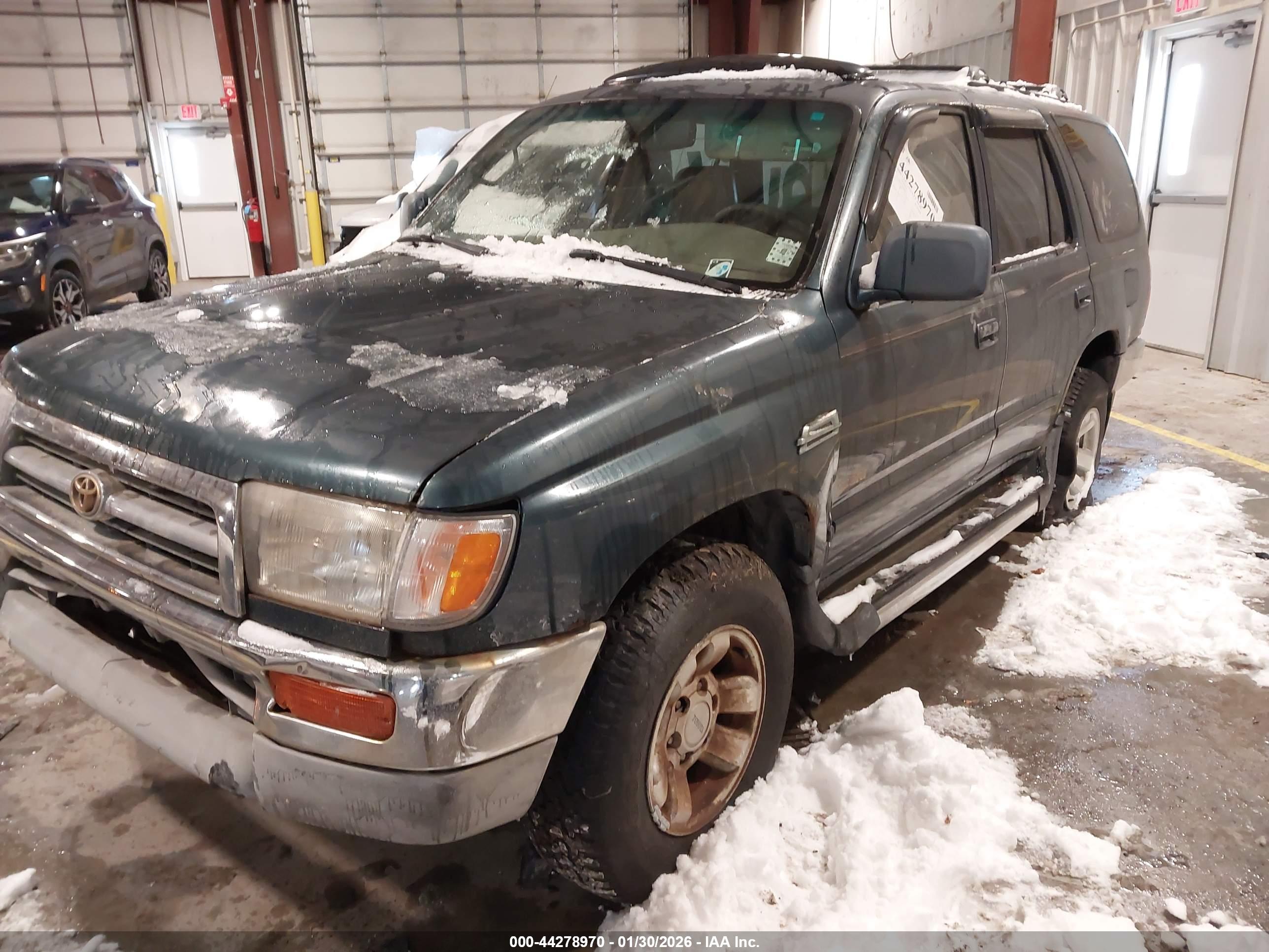 TOYOTA 4RUNNER image 2