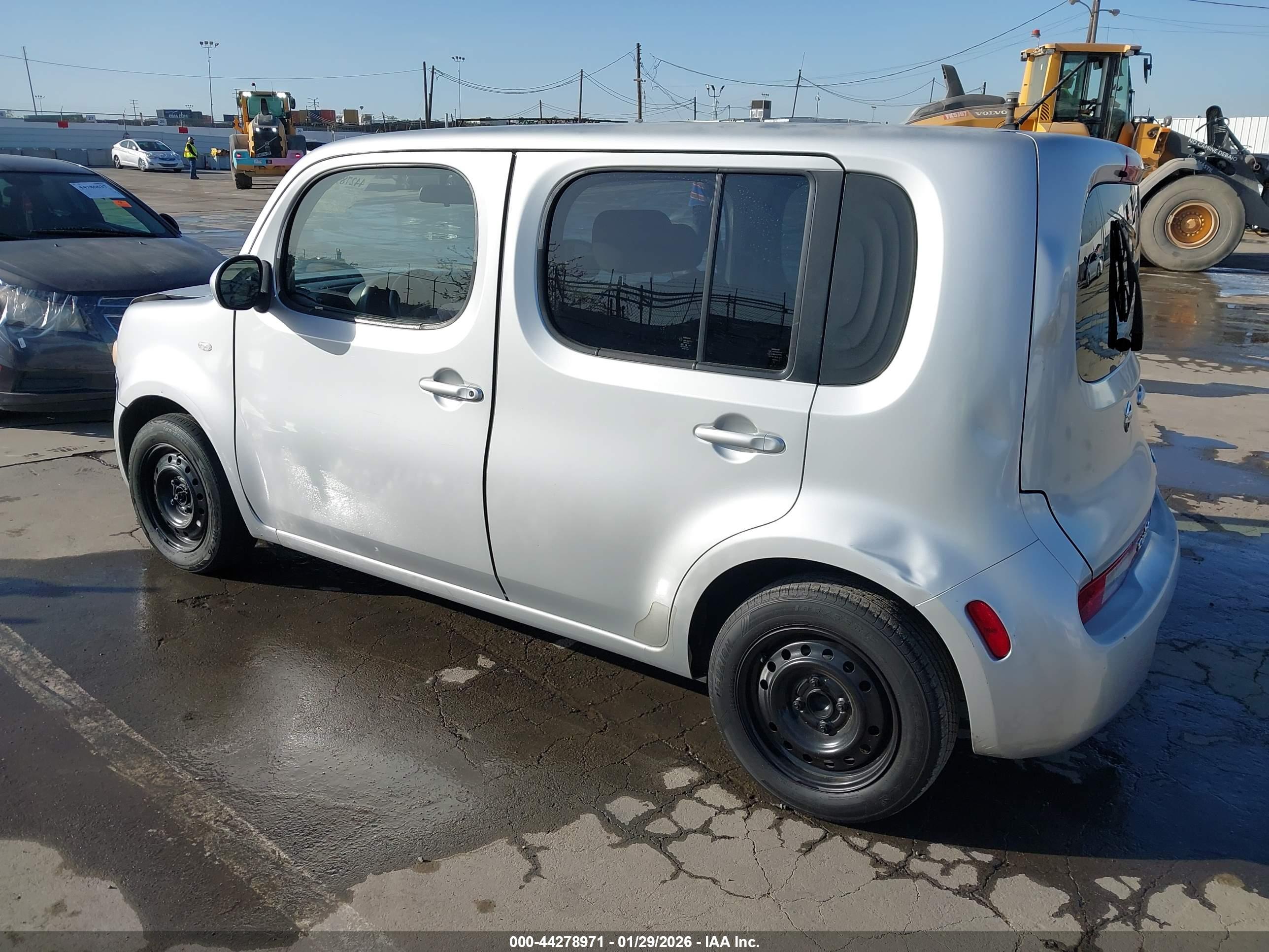 NISSAN CUBE image 3