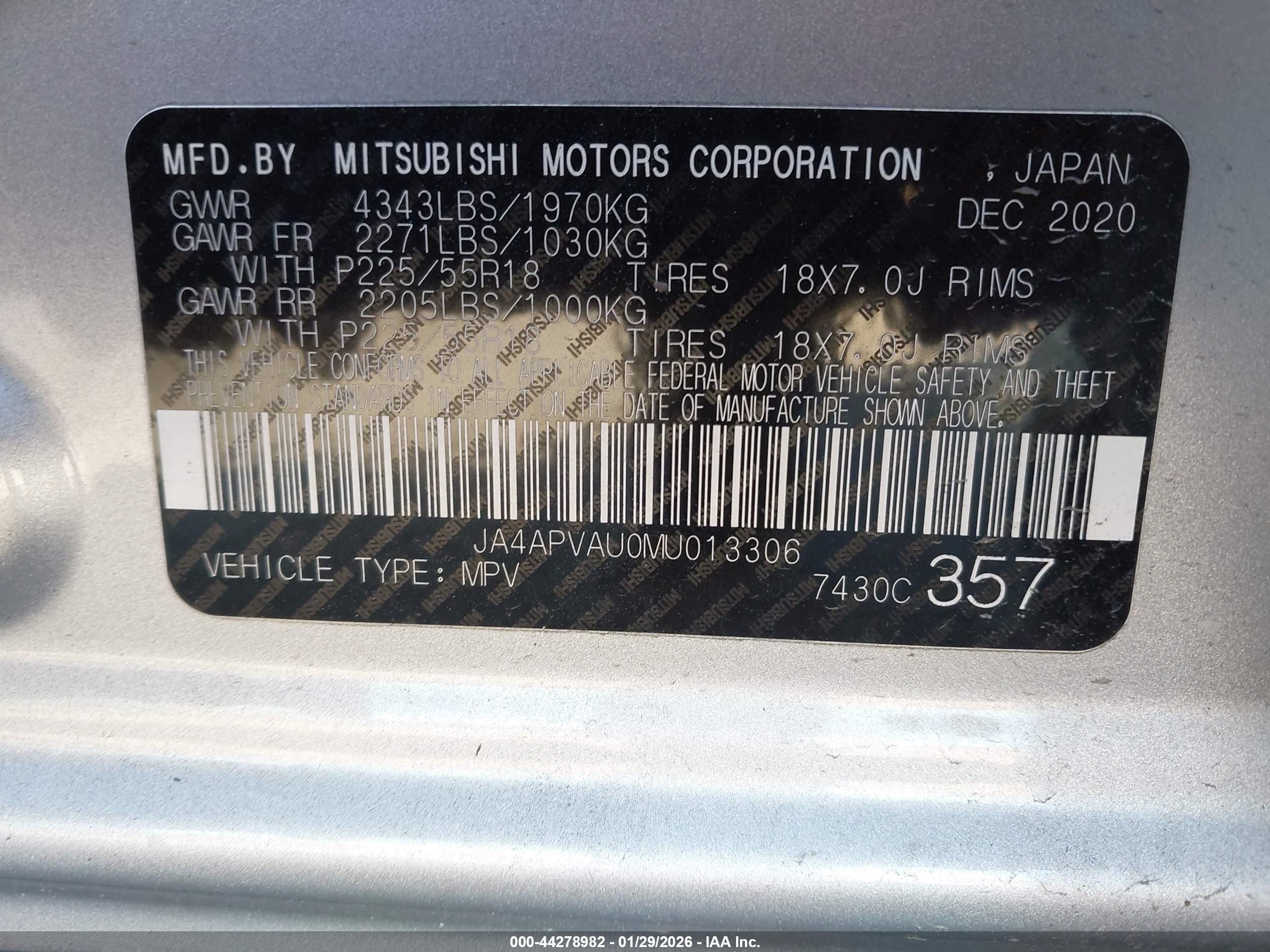 MITSUBISHI OUTLANDER image 9