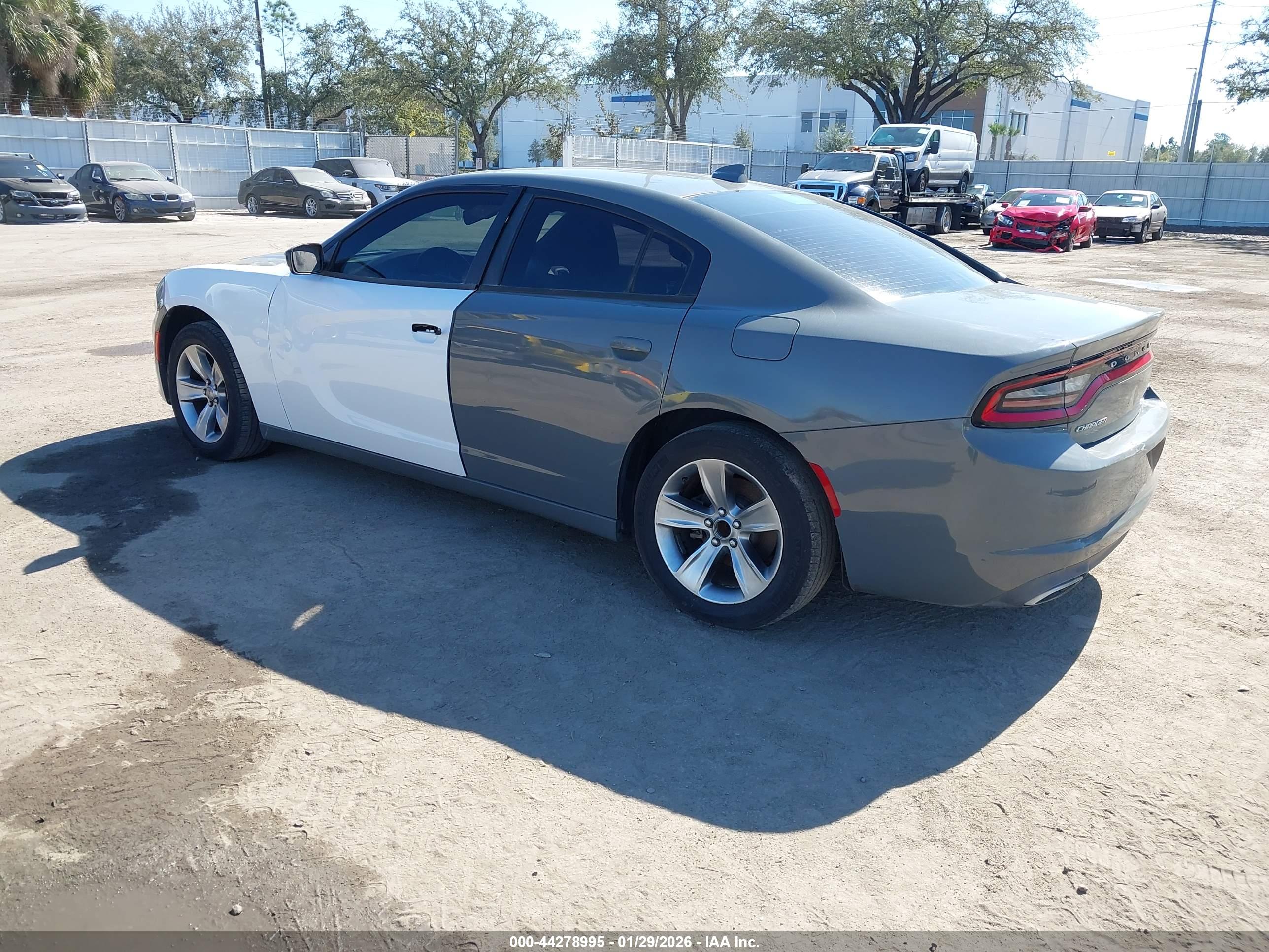 DODGE CHARGER image 3
