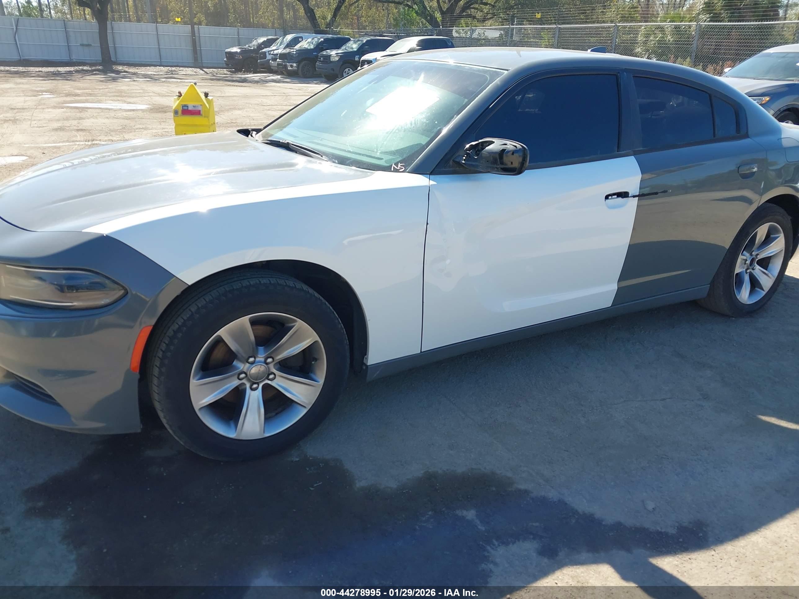 DODGE CHARGER image 6