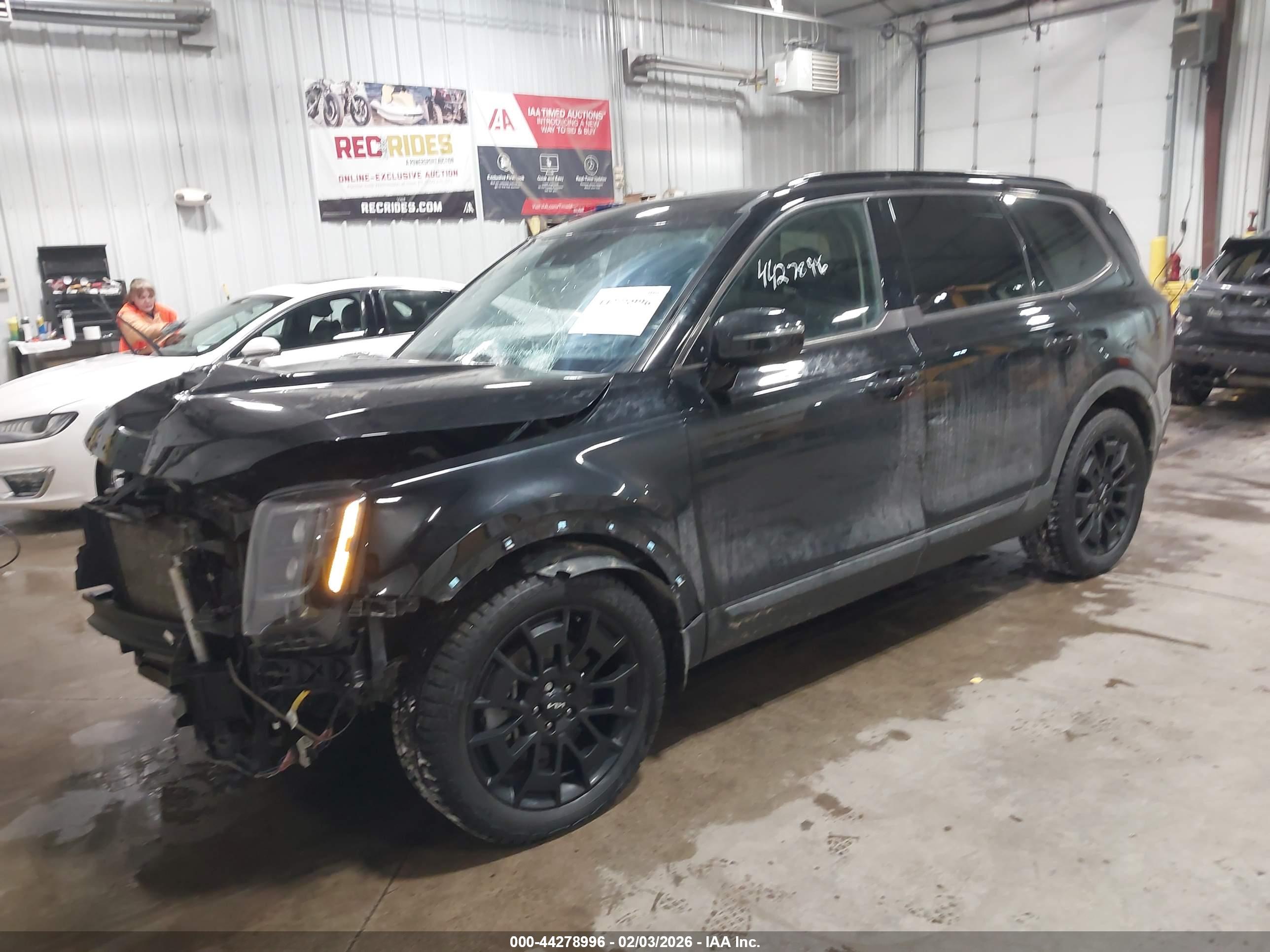 KIA TELLURIDE image 2