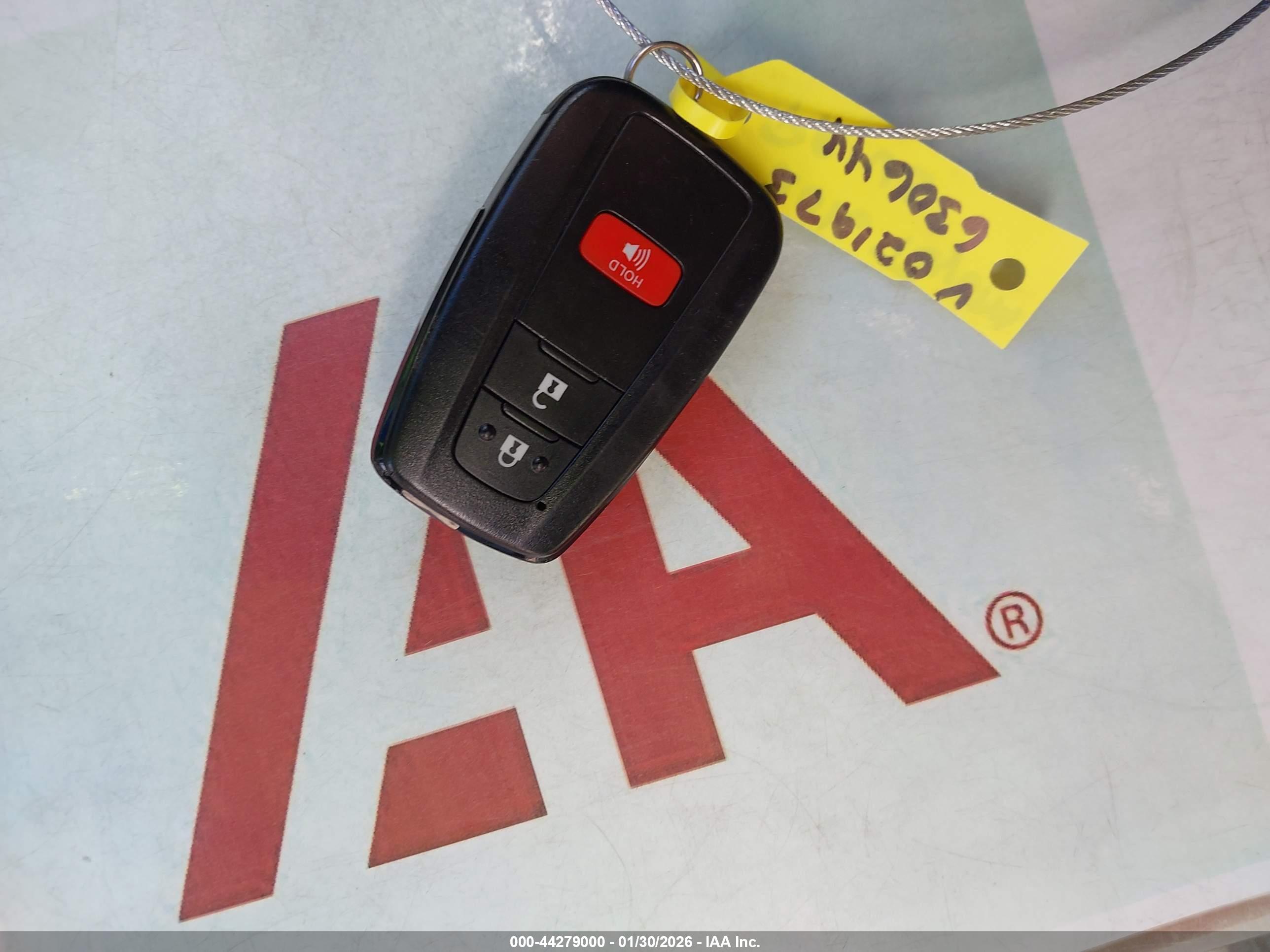 TOYOTA PRIUS image 11