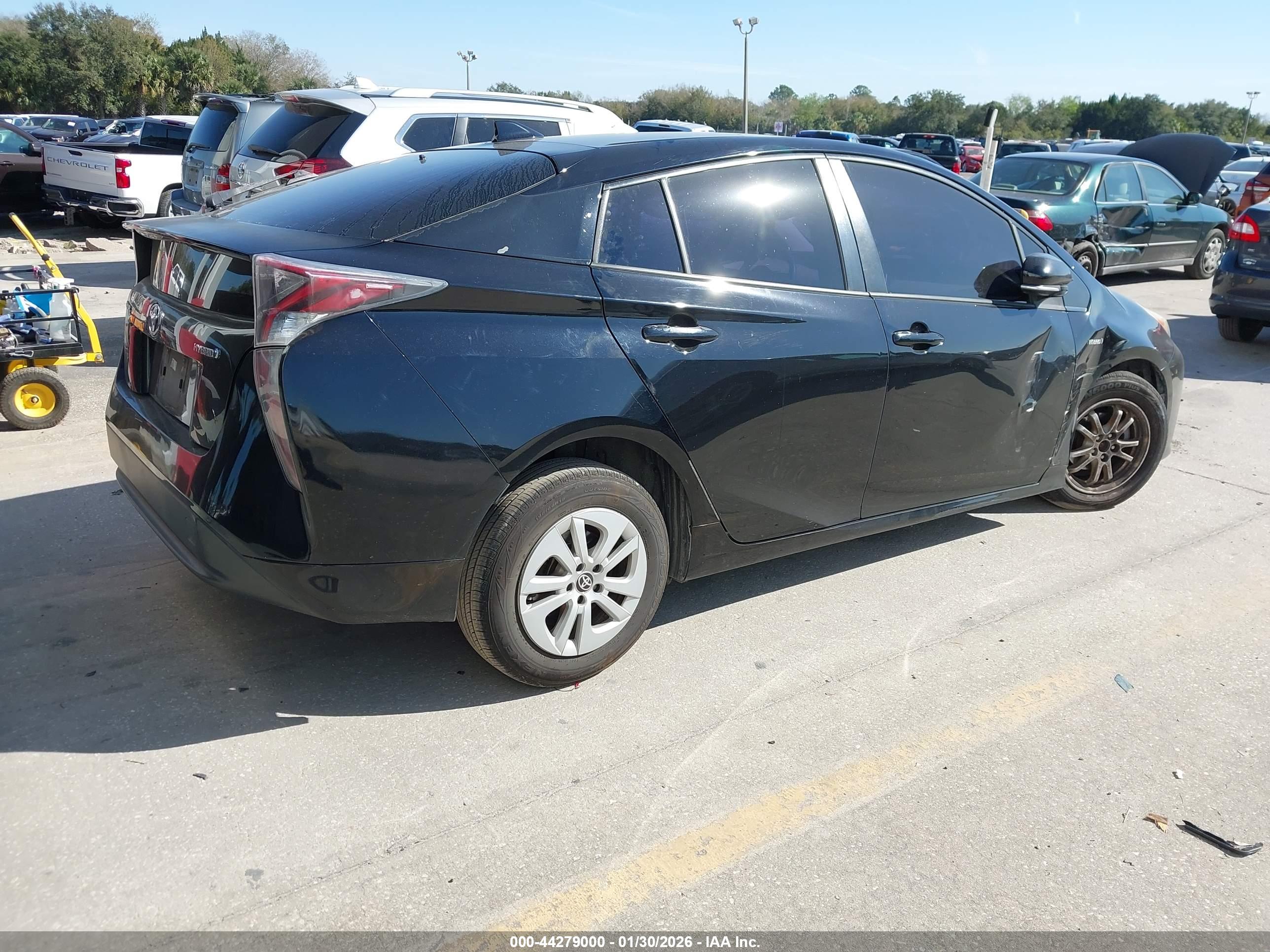 TOYOTA PRIUS image 4