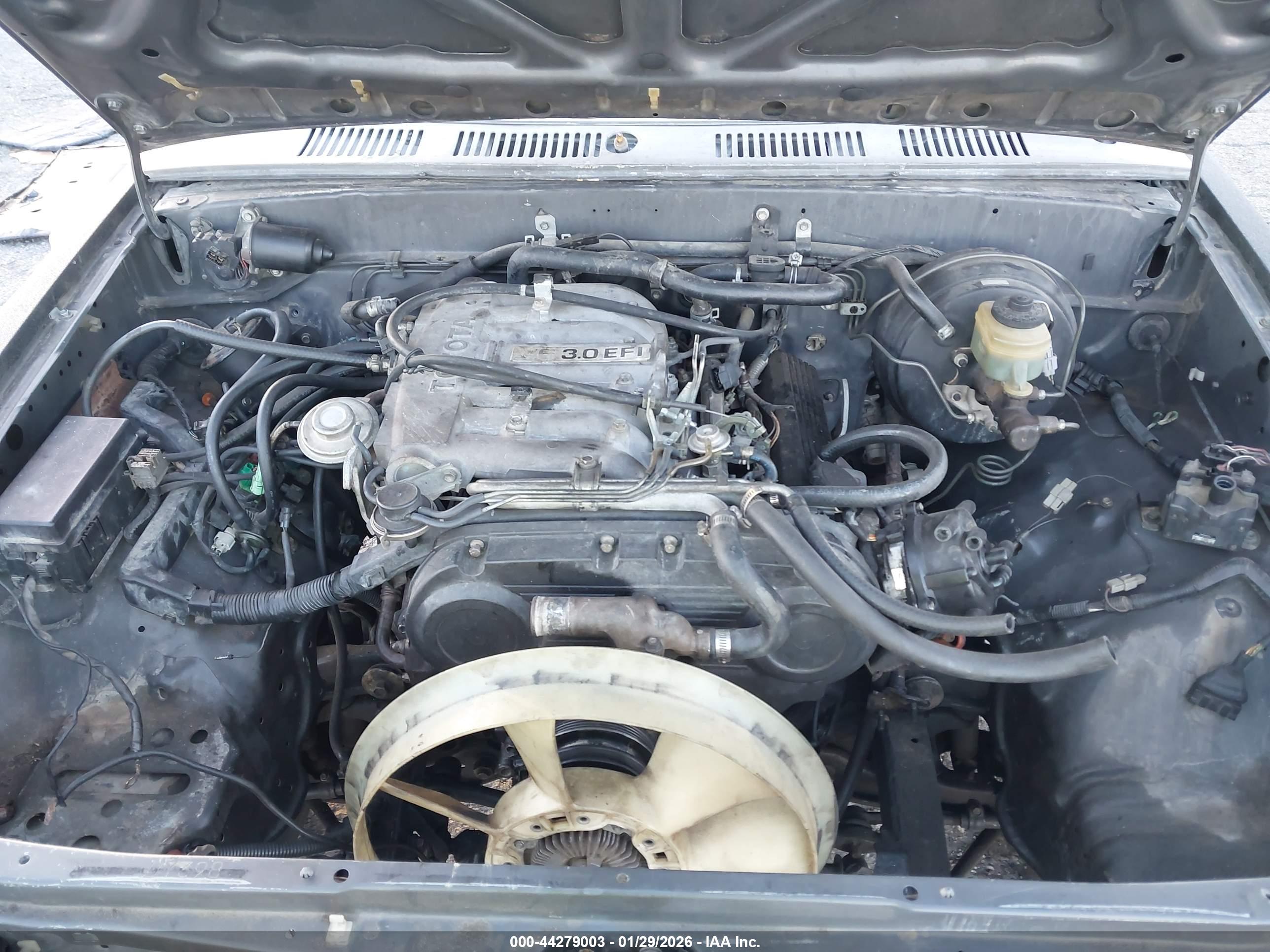 TOYOTA PICKUP image 10