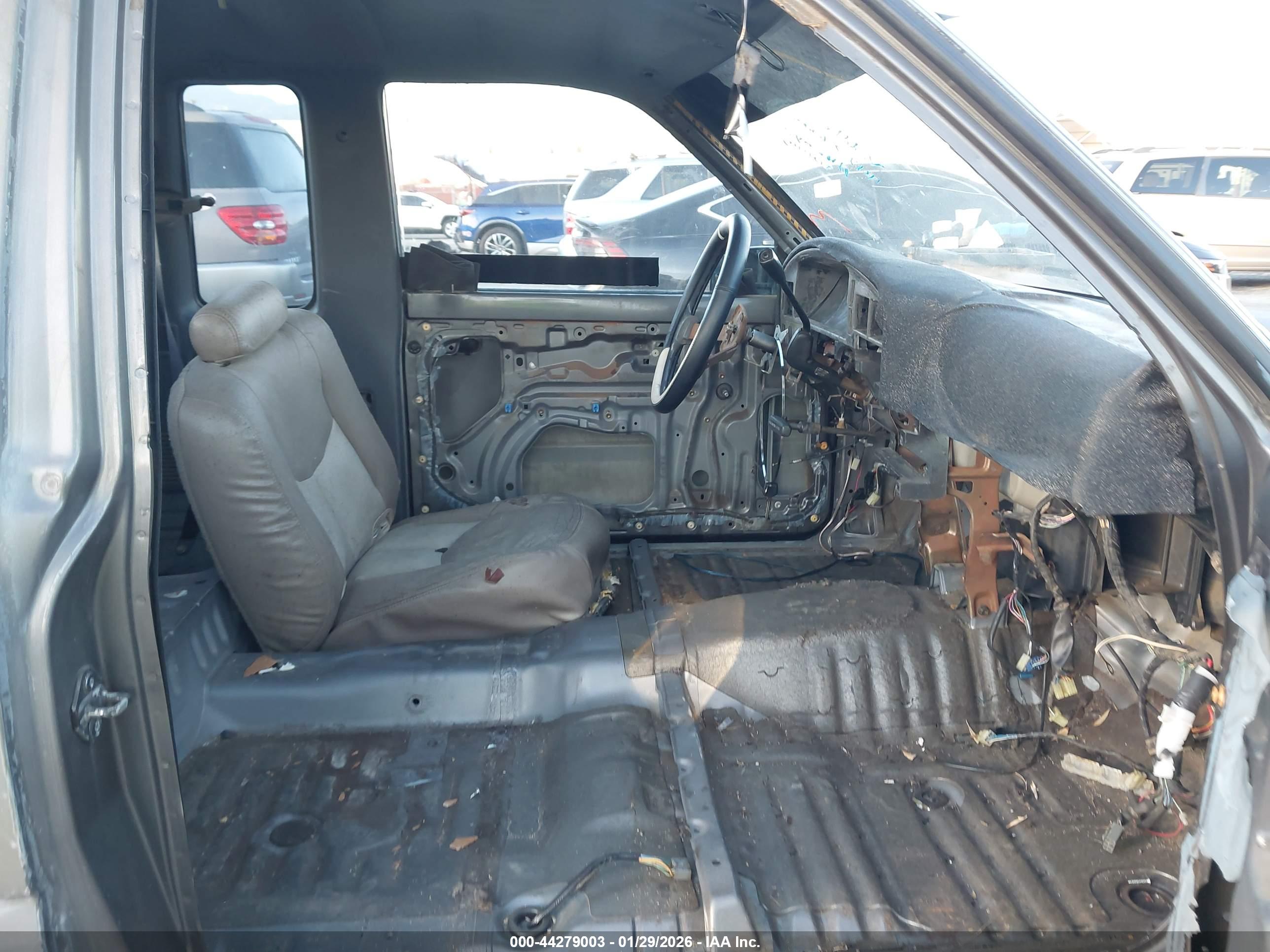 TOYOTA PICKUP image 5