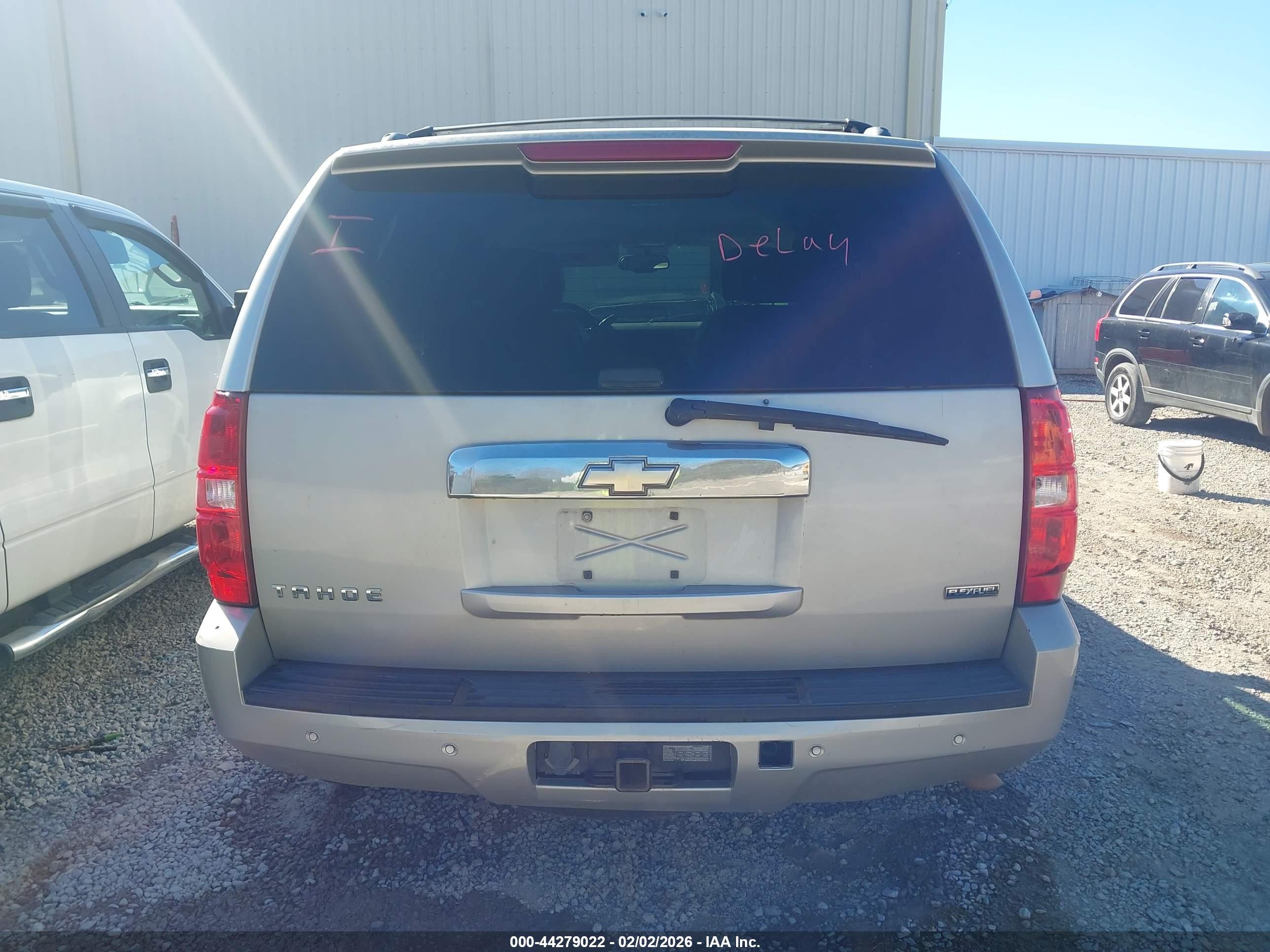CHEVROLET TAHOE image 6