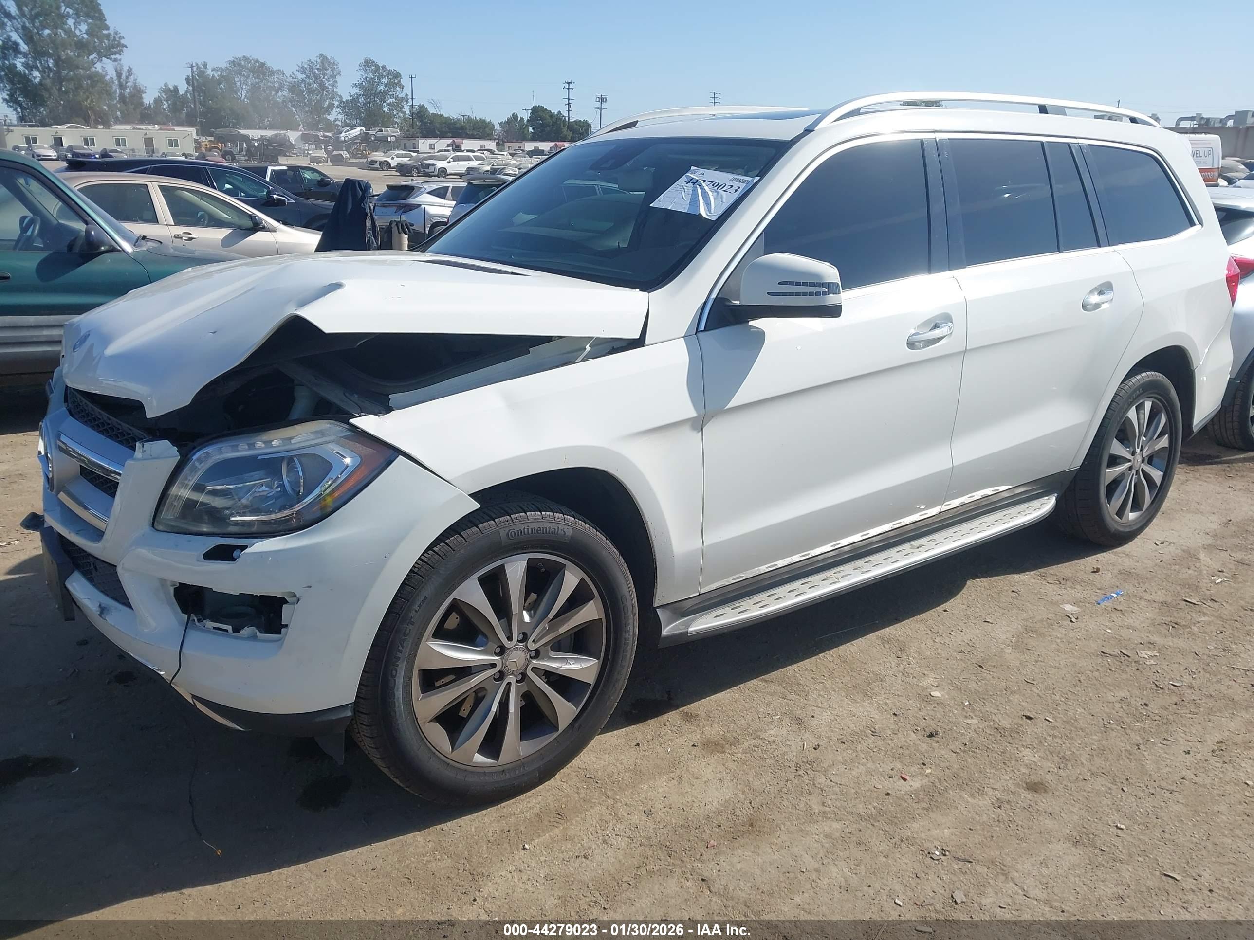 MERCEDES-BENZ GL image 2