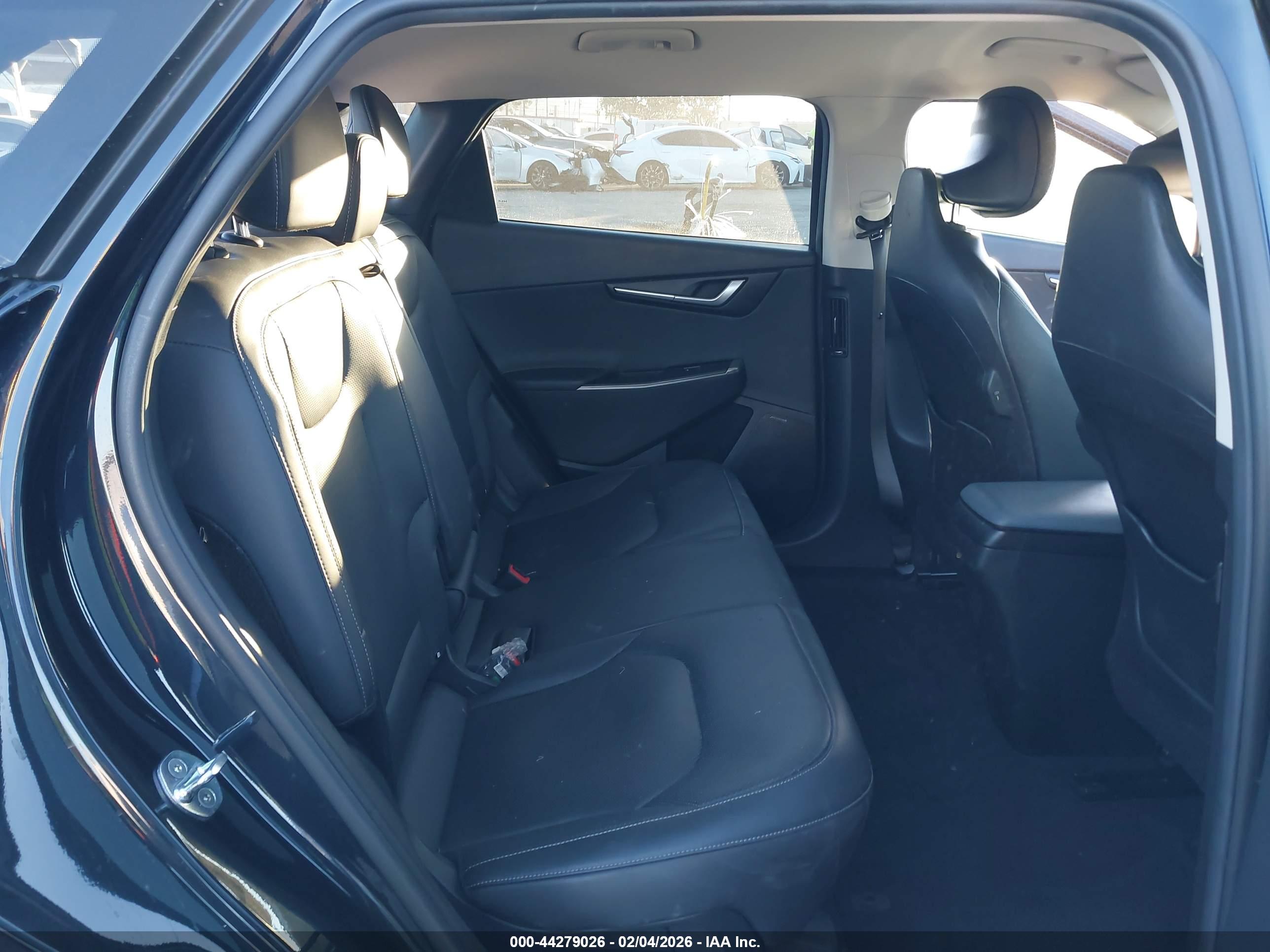 KIA EV6 image 8