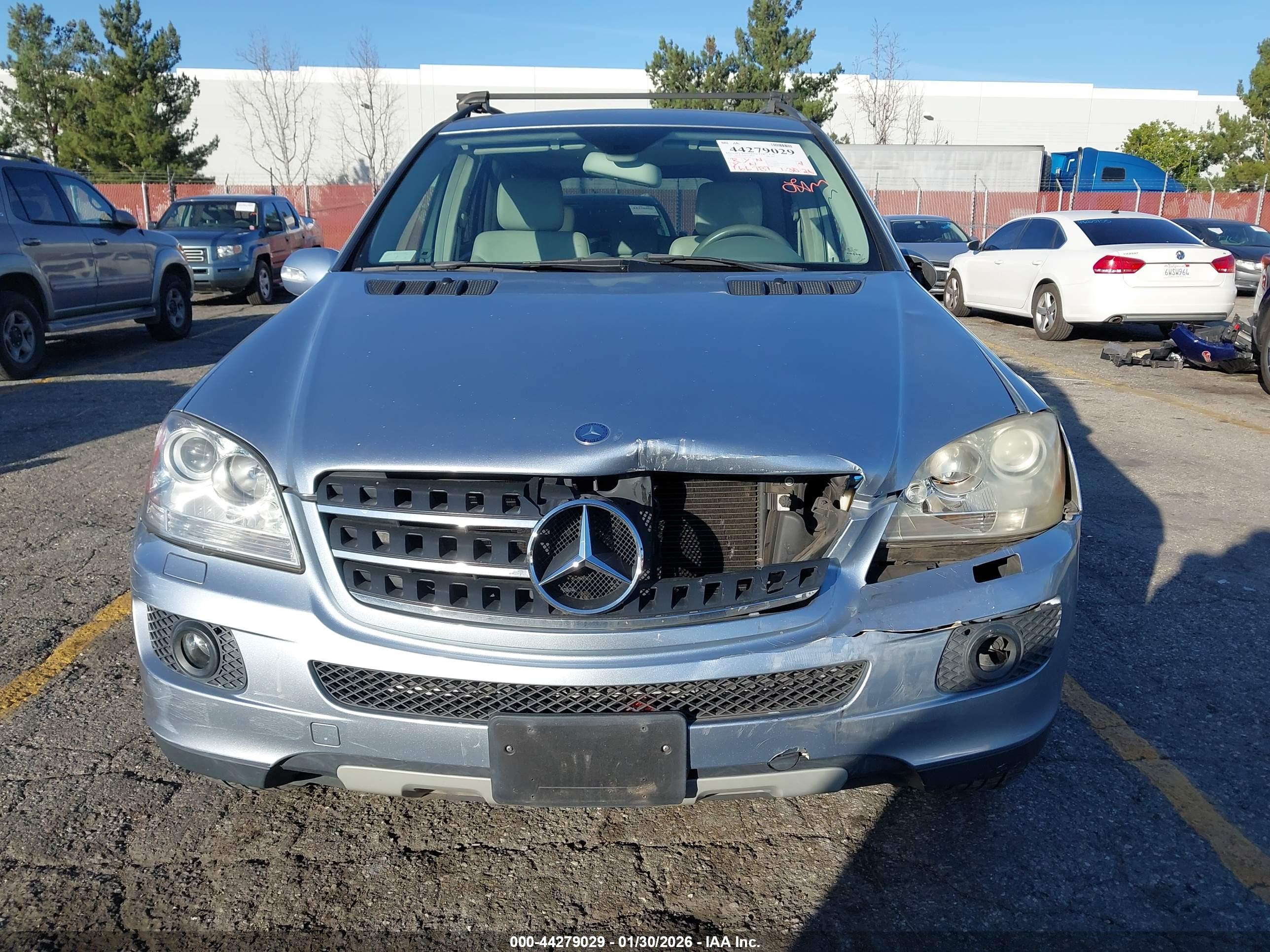 MERCEDES-BENZ ML image 6