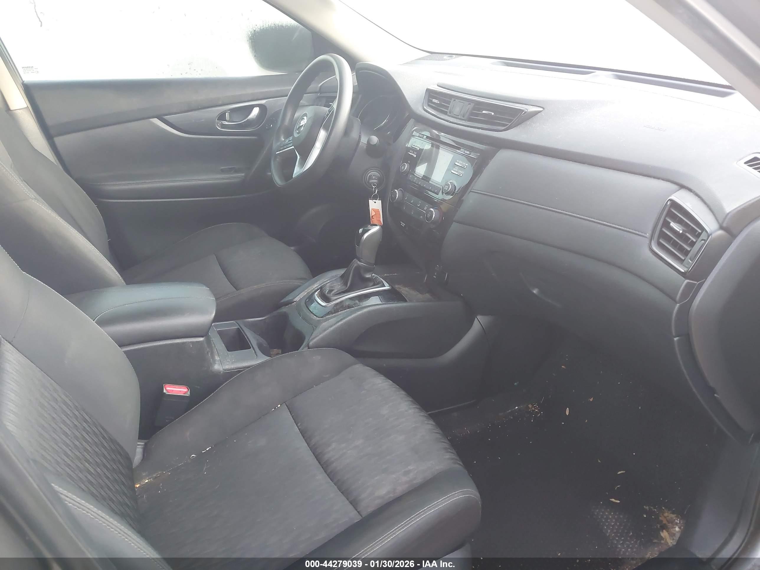 NISSAN ROGUE image 5