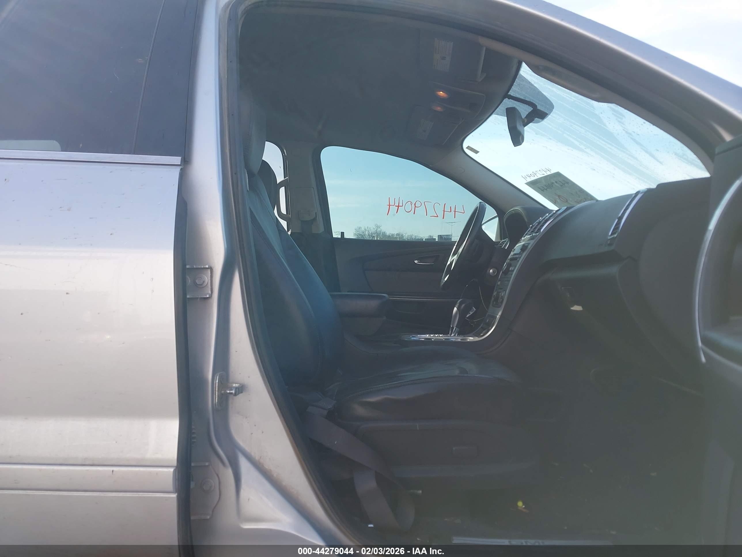 GMC ACADIA image 5