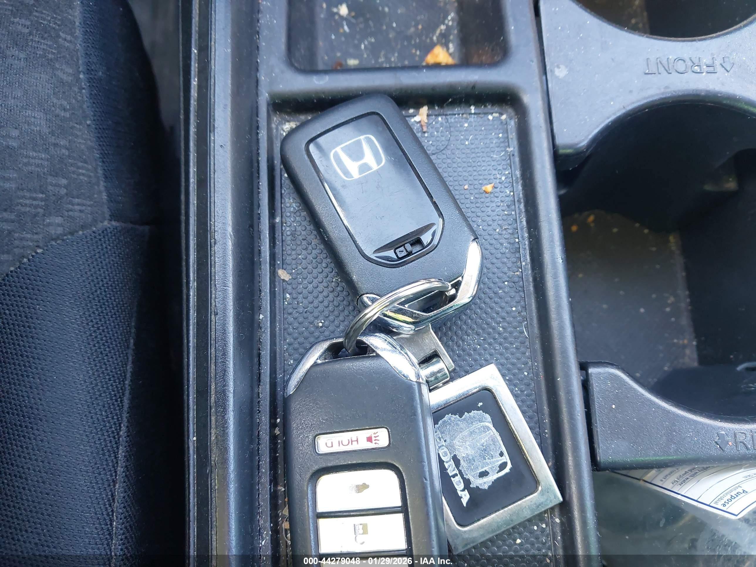 HONDA CR-V image 11