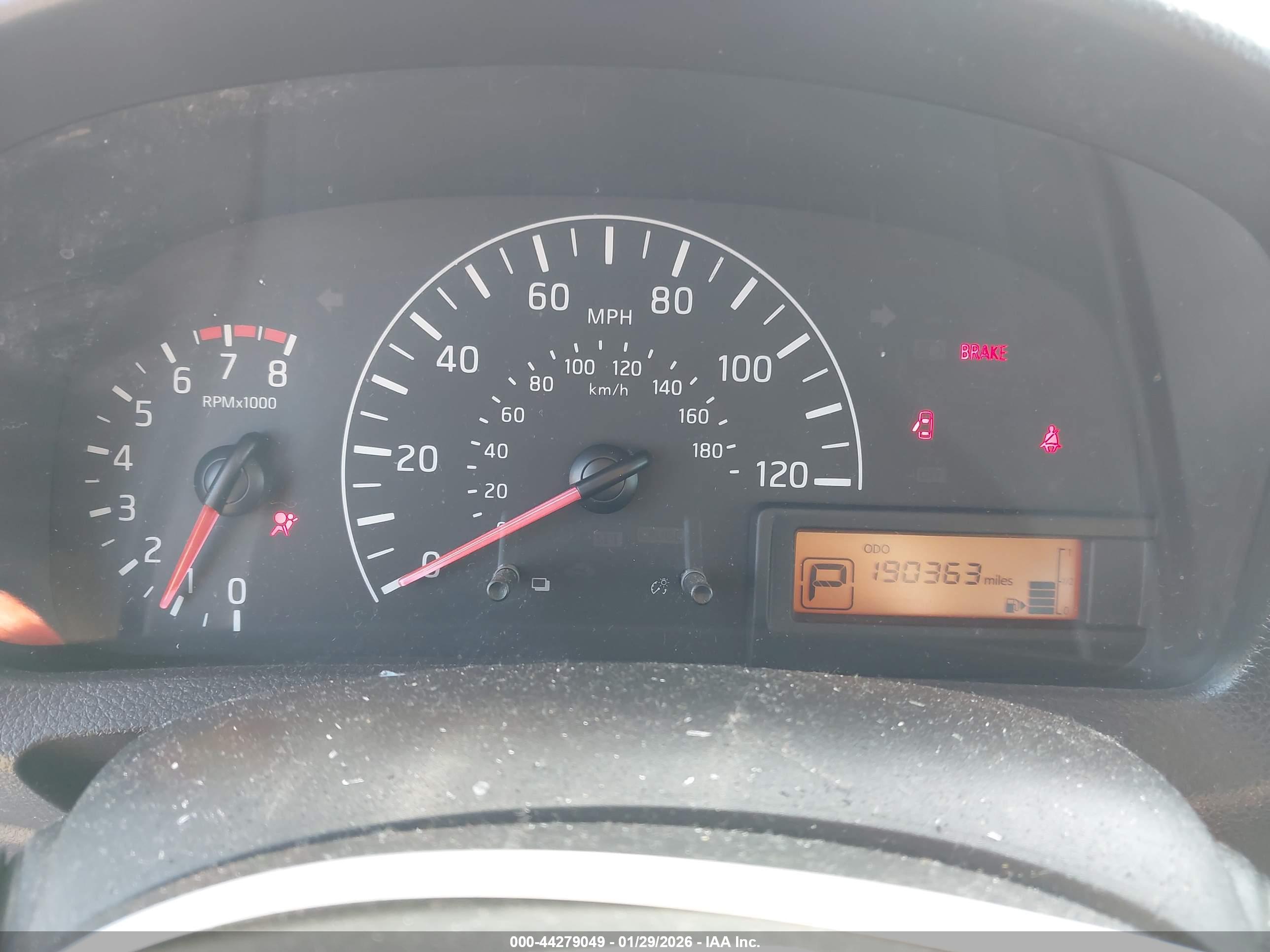 NISSAN NV200 image 7