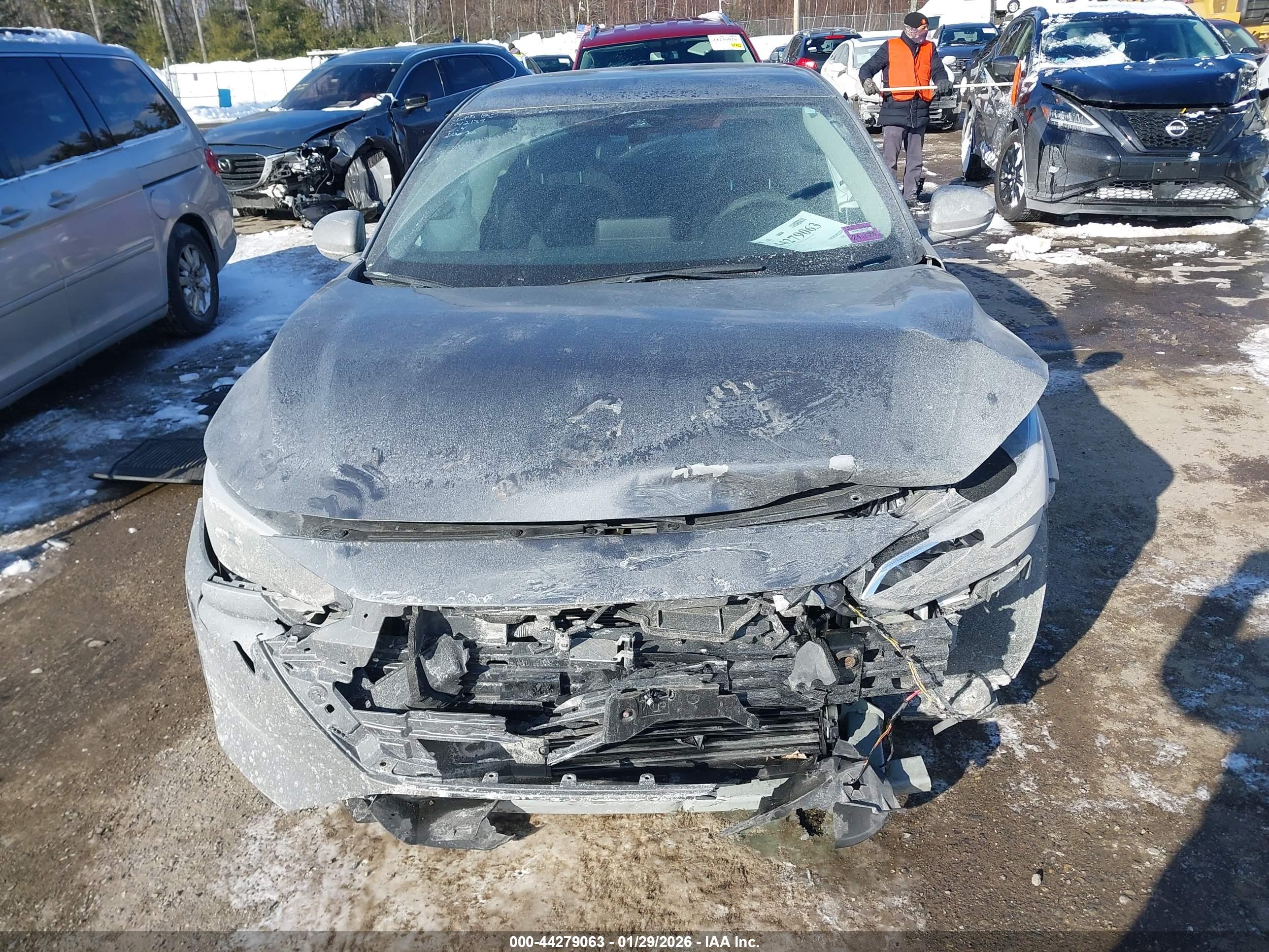 NISSAN SENTRA image 6