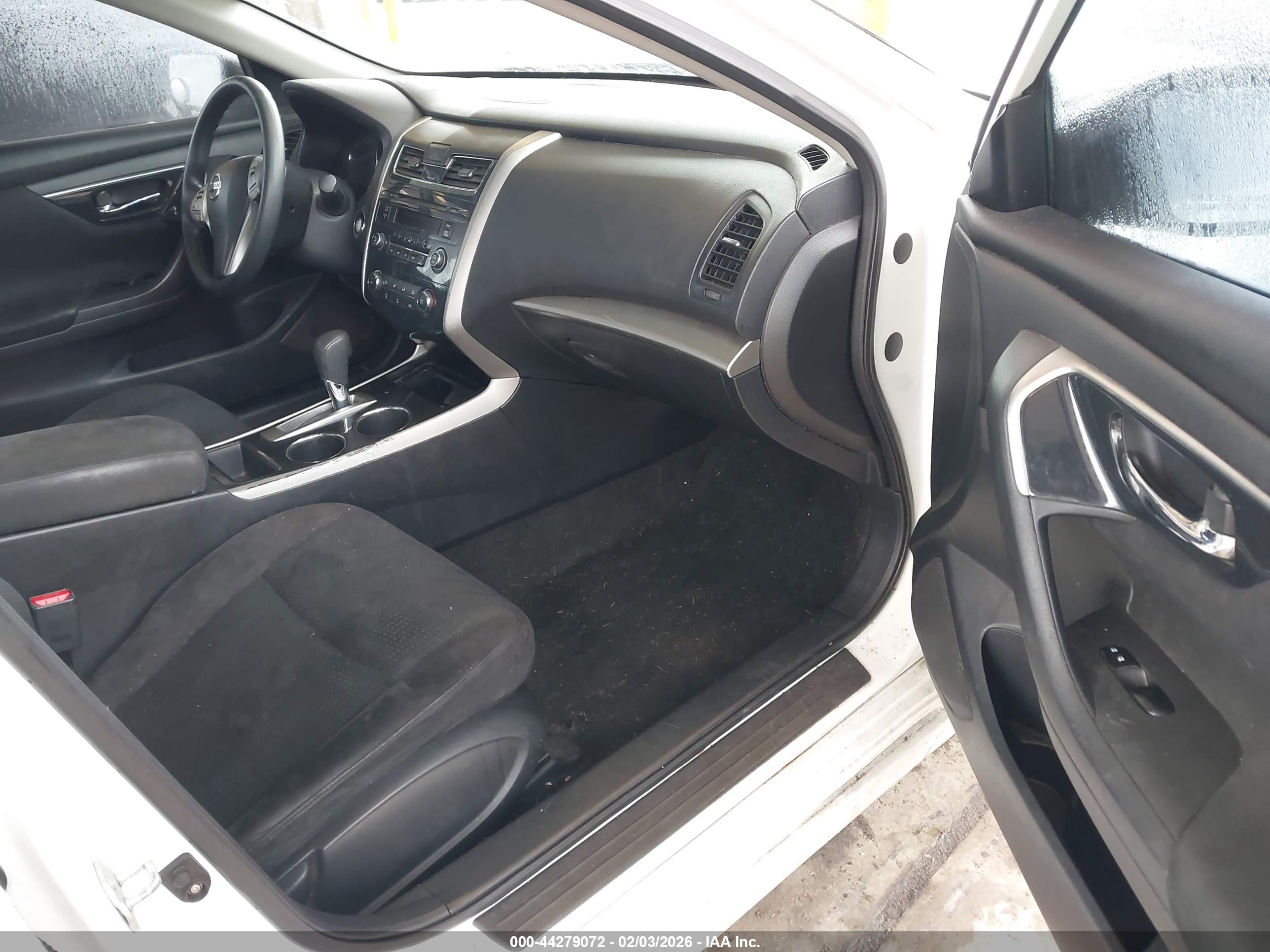 NISSAN ALTIMA image 5
