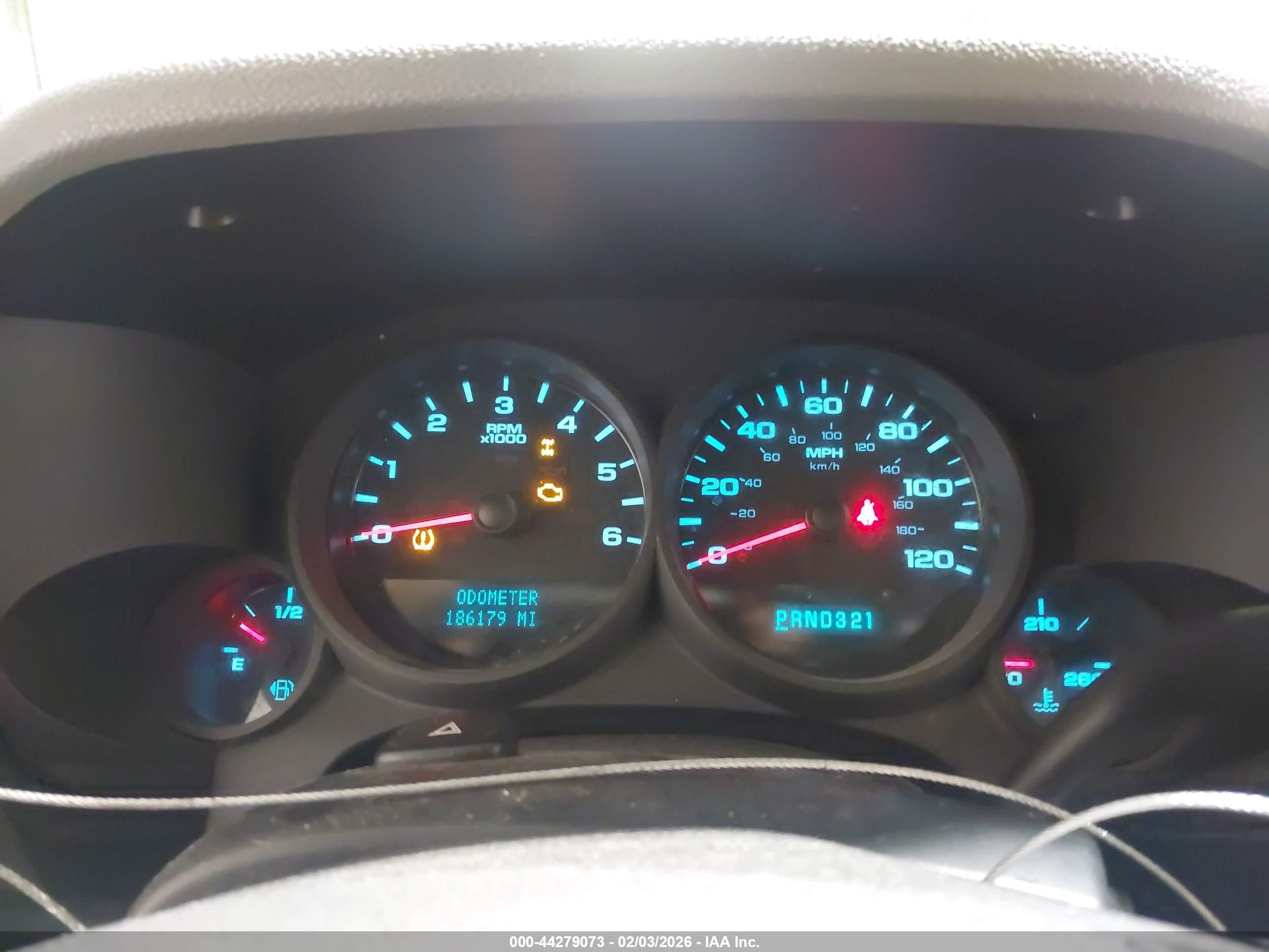 CHEVROLET SILVERADO image 7